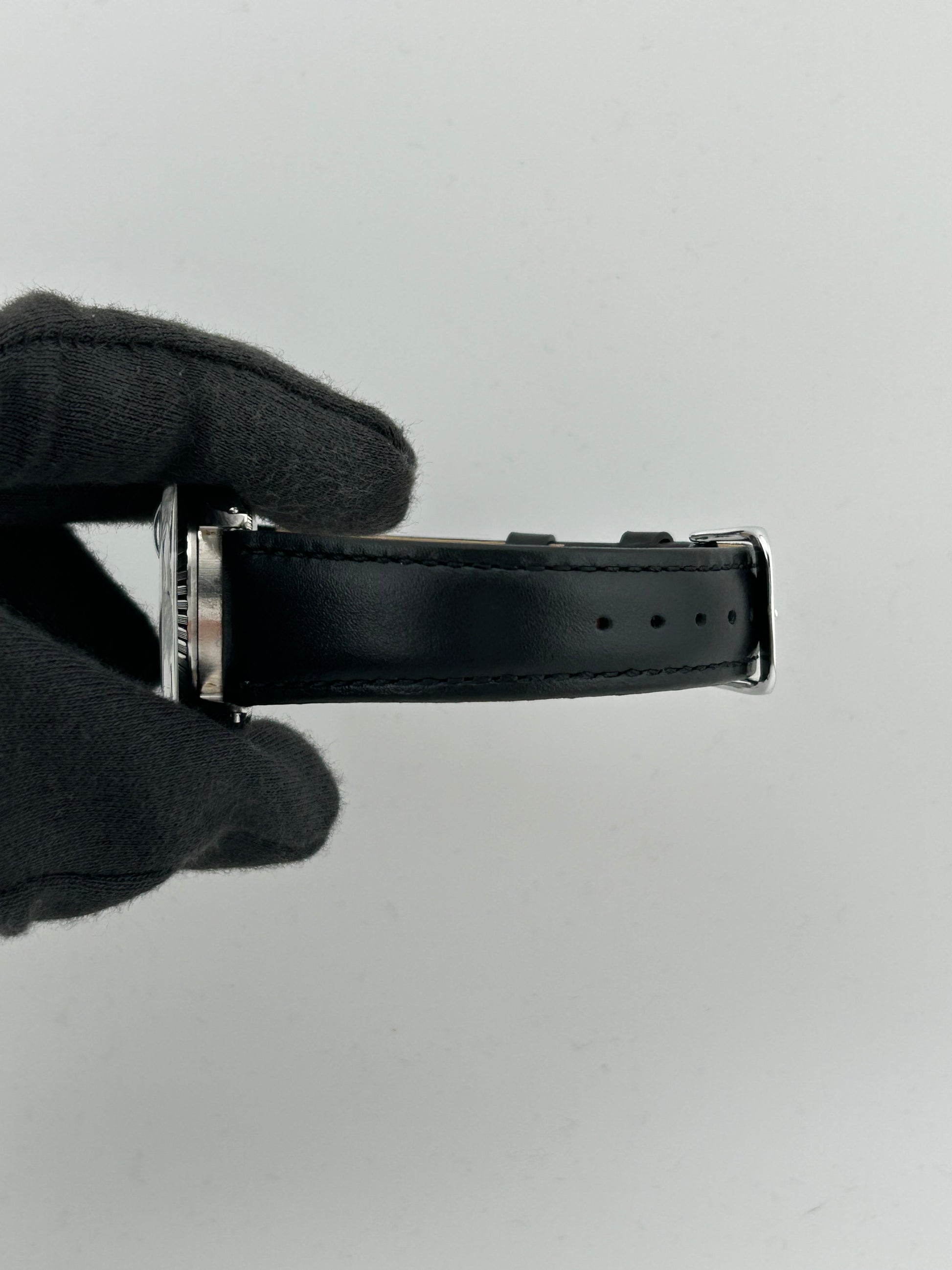 Rolex Datejust Silver Stick Dial on Generic Black Leather Band Ref. 1601 1971 — view 4