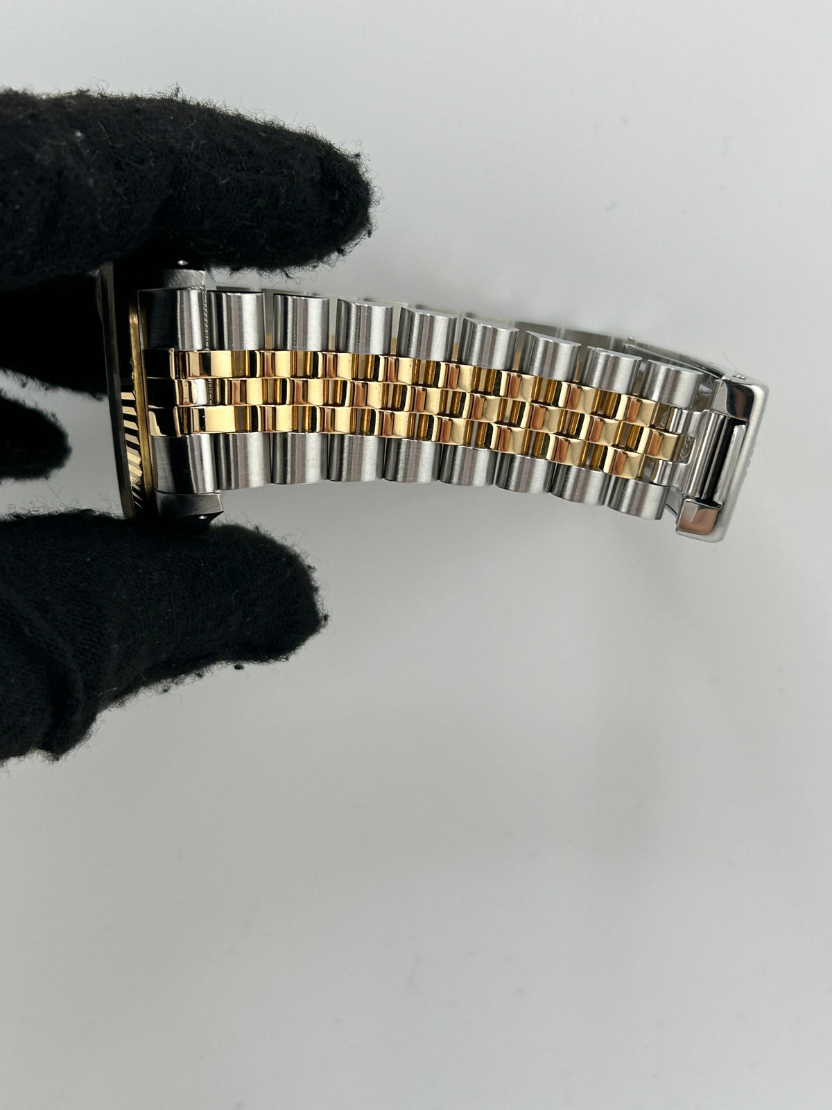 Rolex Datejust 36 Champagne Stick Dial on 2 Tone Jubilee D Link Bracelet Ref. 16233 1989 — view 4