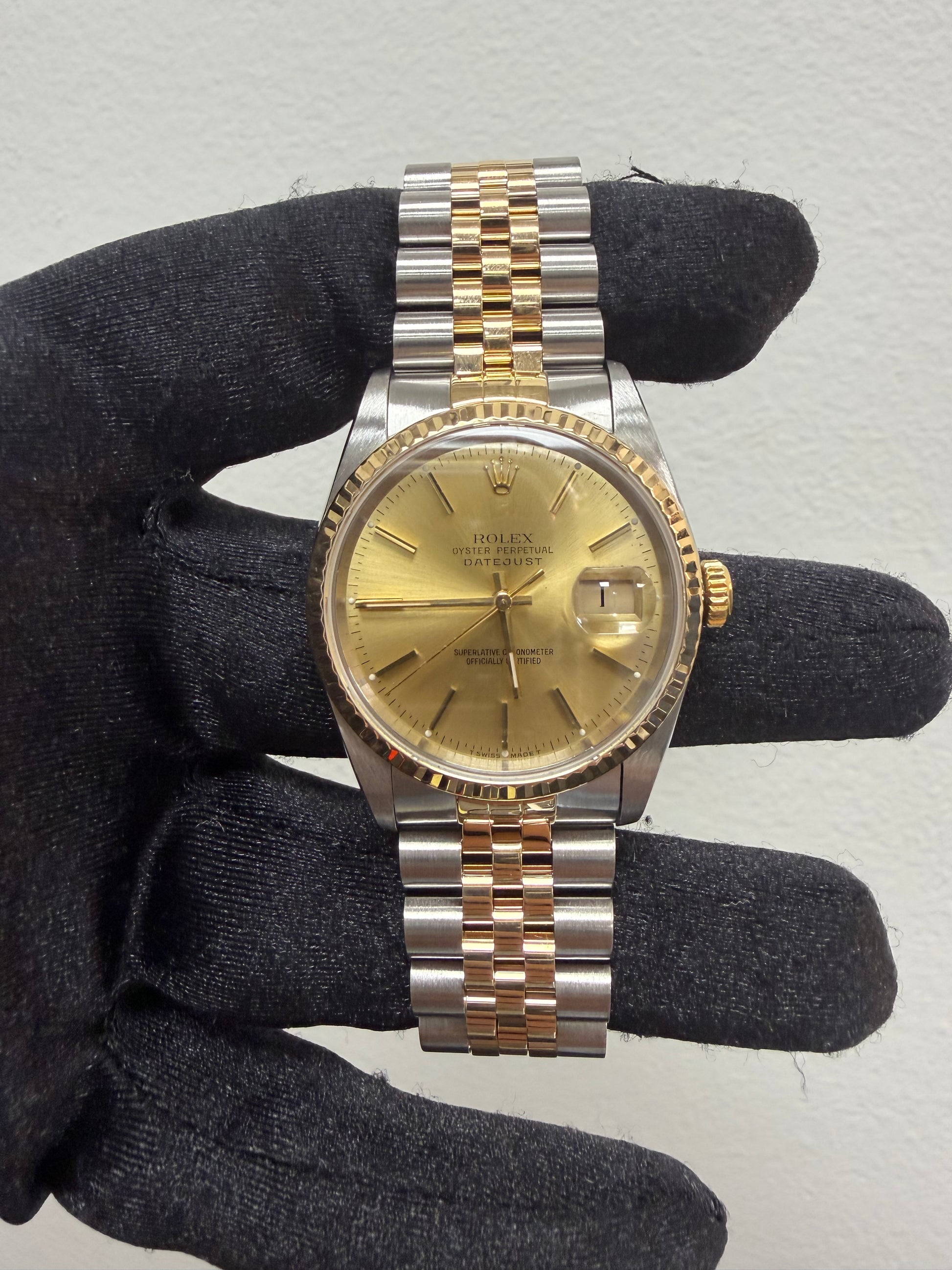 Rolex Datejust Champagne Stick Dial on D Link Jubilee Ref. 16233 Papers 1992 — view 2