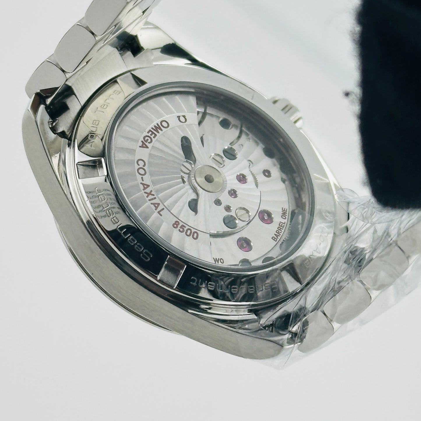 Omega Seamaster Aqua Terra Blue Teak Vertical Pattern Dial on Stainless Steel Bracelet Ref. 231.10.39.21.03.001 — view 4