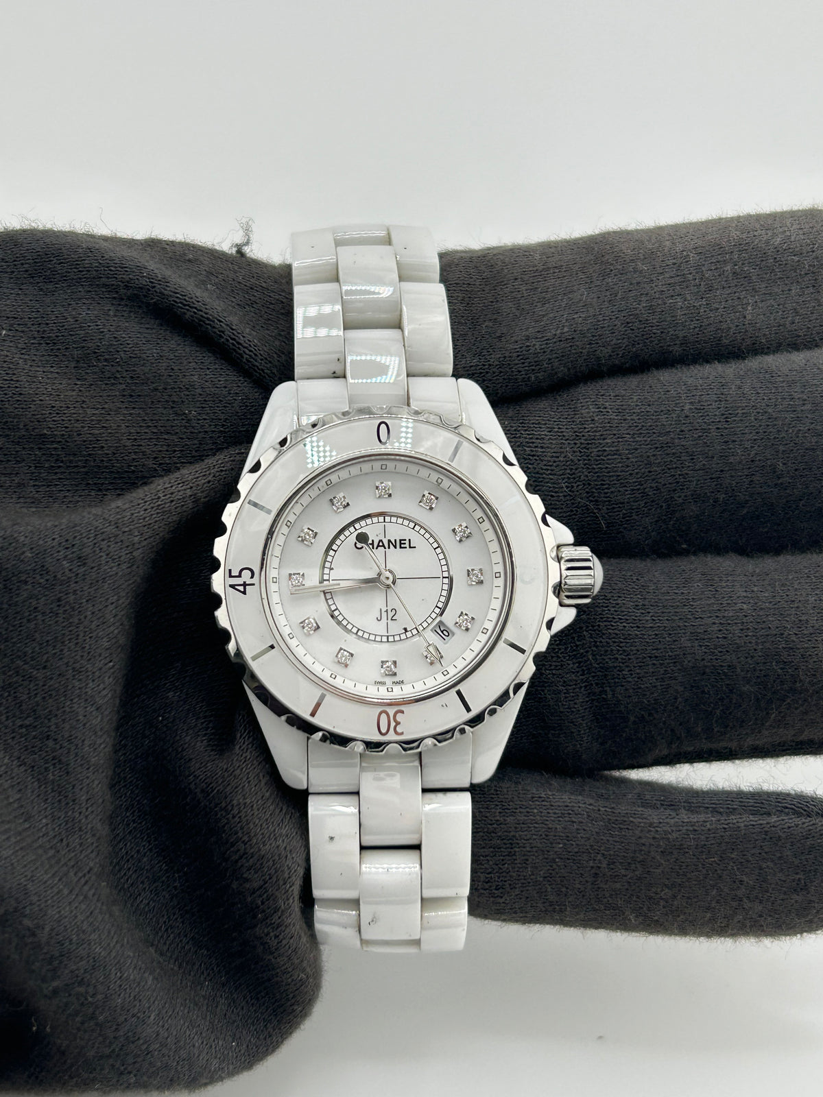 Chanel J12 White Diamond Dial on White Ceramic Bracelet Ref. H1628 Complete 2013 — view 2