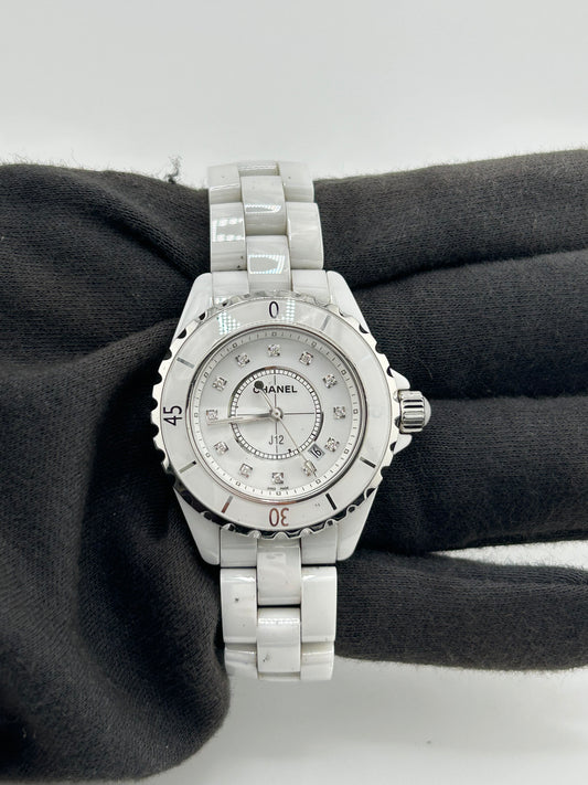 Chanel J12 White Diamond Dial on White Ceramic Bracelet Ref. H1628 Complete 2013 — view 2