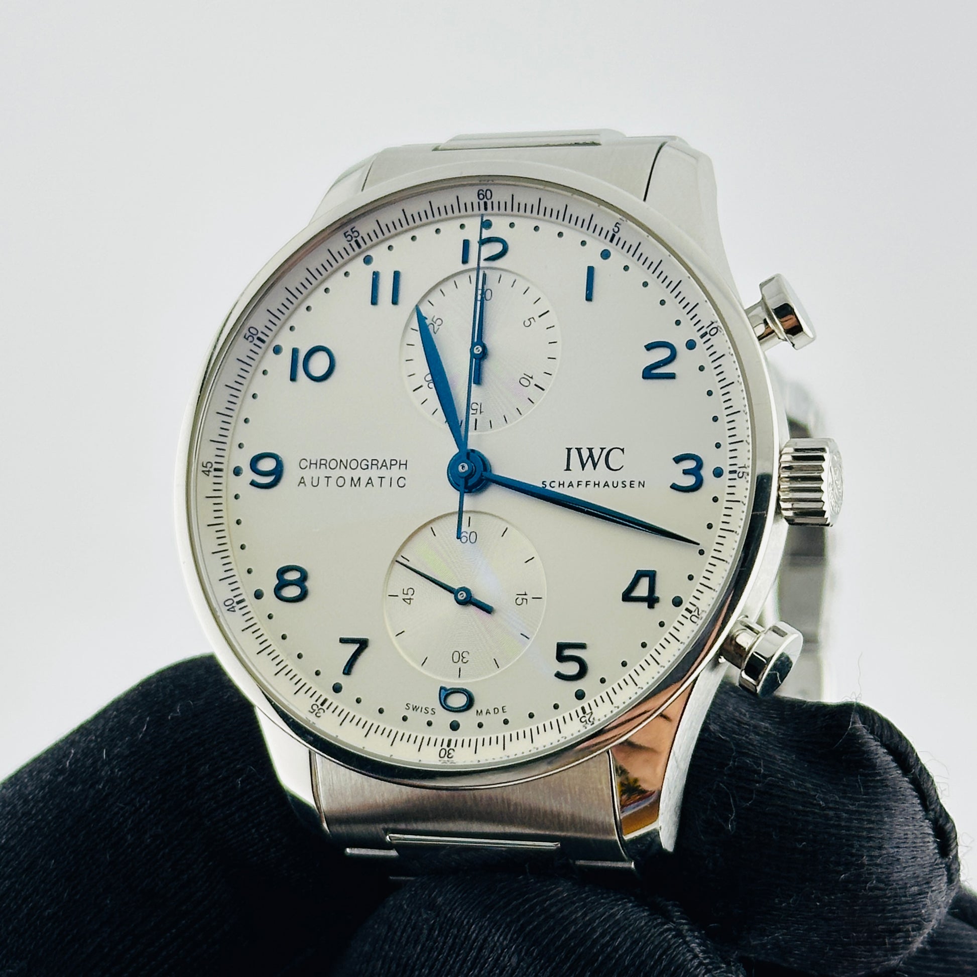 Iwc Portugieser Chronograph Silver Dial on Leather Strap Ref. IW371605 Card 2020 — view 3