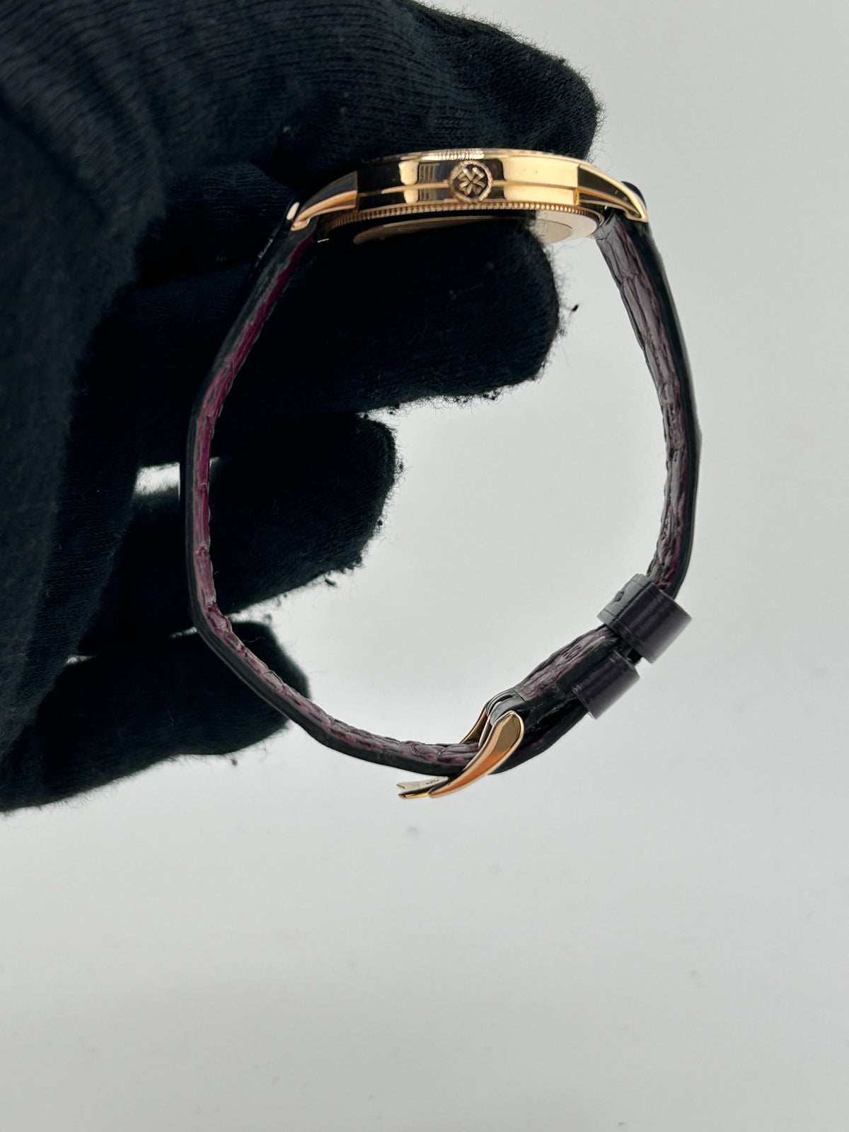 Vacheron Constantin Traditionnelle White Dial on Black Leather Strap Ref. 25558/000R — view 5