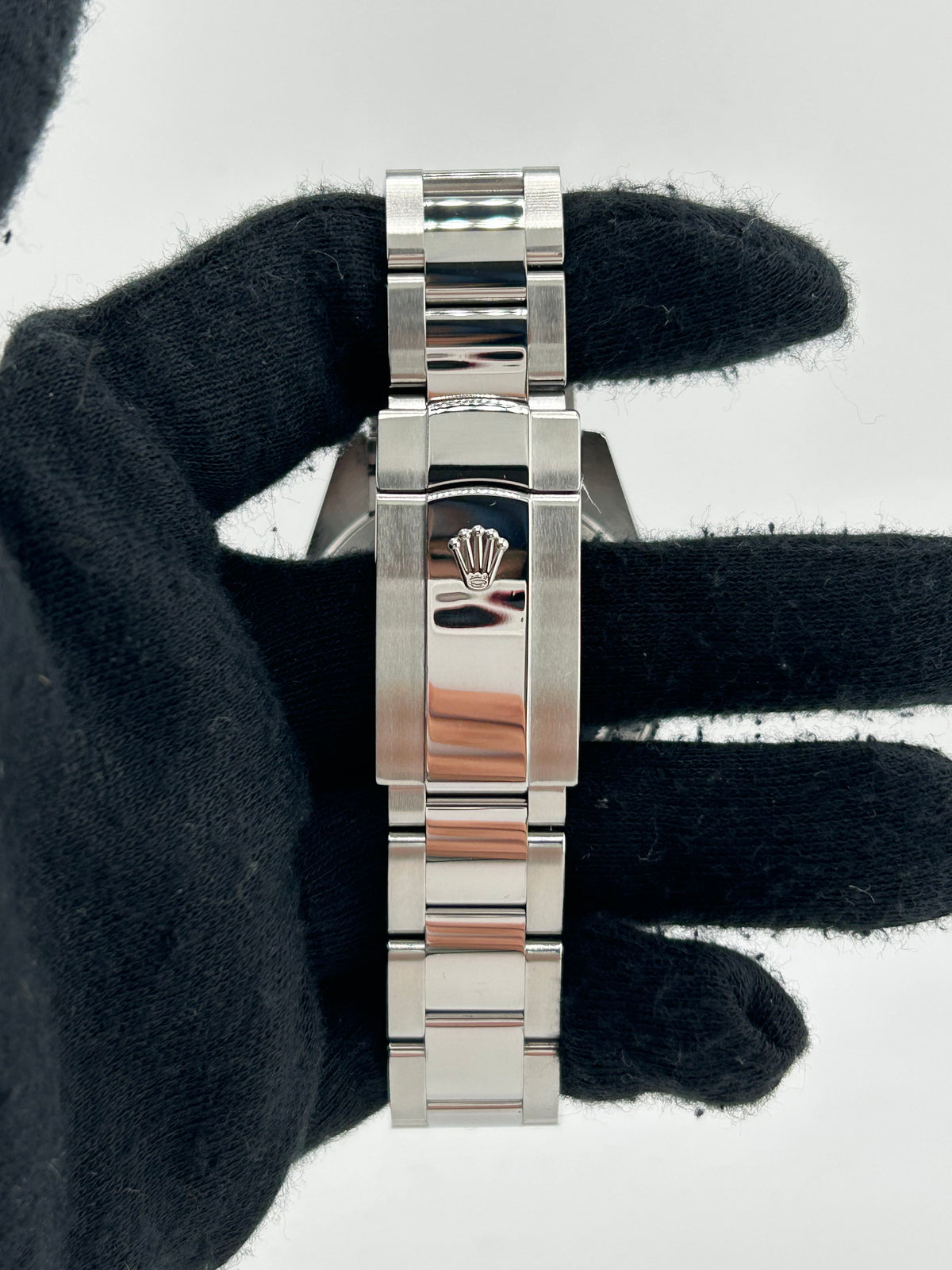 Rolex Date Just Rhodium Dial on Jubilee Ref. 126300 Card 2019 — view 4