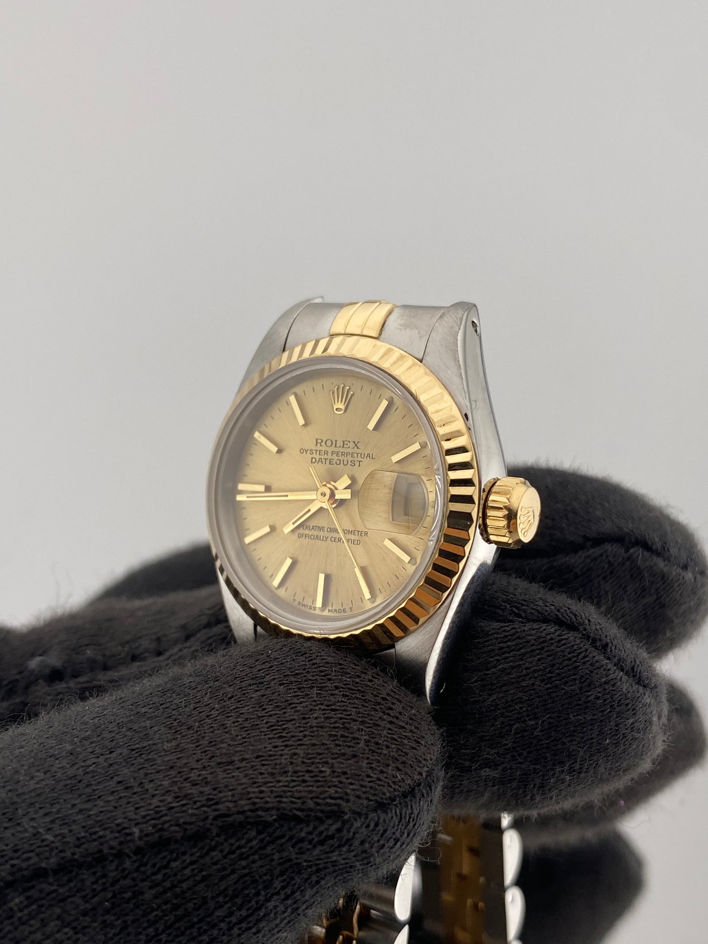 Rolex Datejust Lady Champagne Stick Dial on Jubilee Ref. 69173 Papers 1992 — view 3