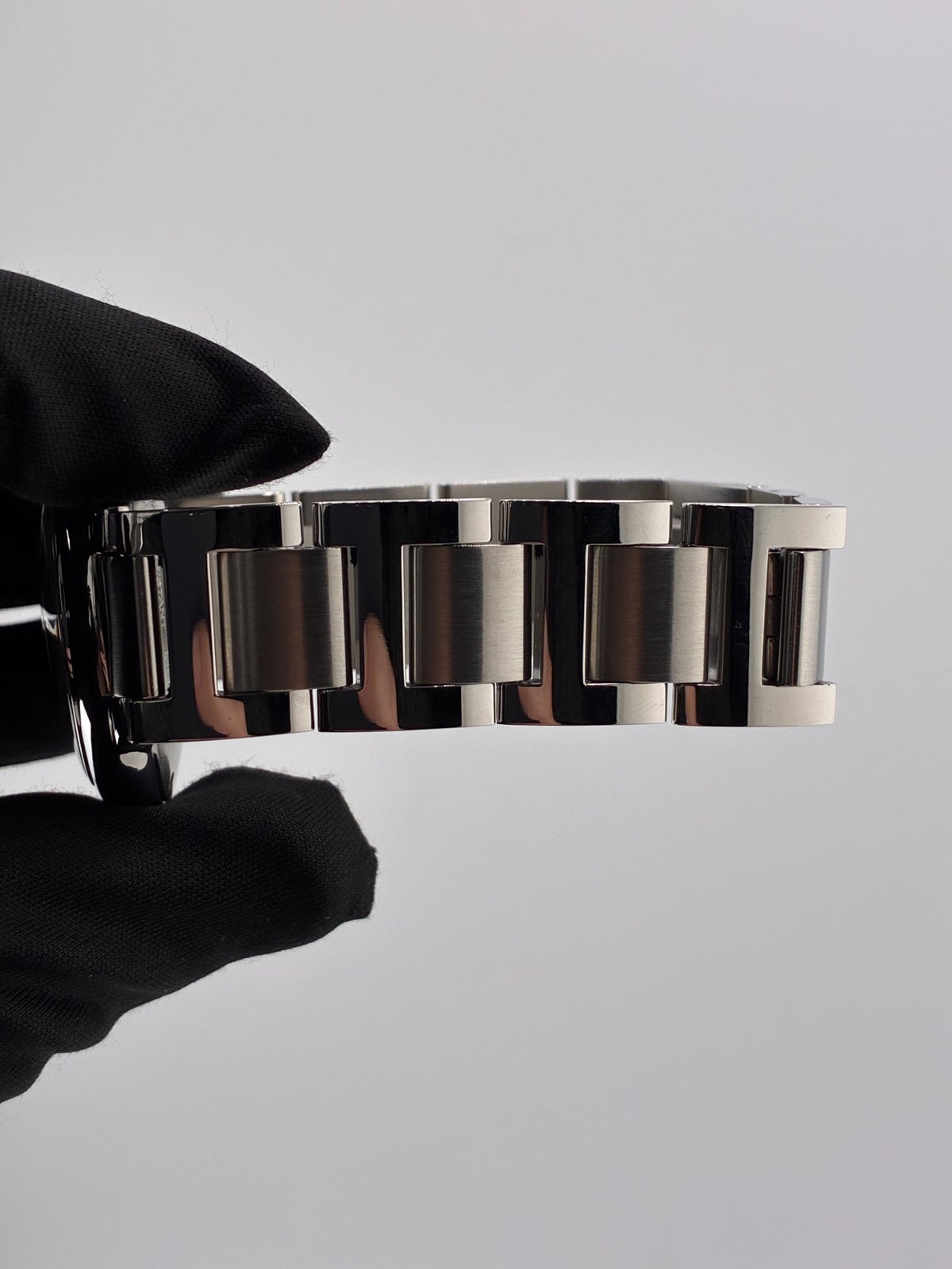Cartier Ballon Bleu Silver Roman Numerals Dial on Stainless Steel Bracelet Ref. W6920046 Papers 2015 — view 5