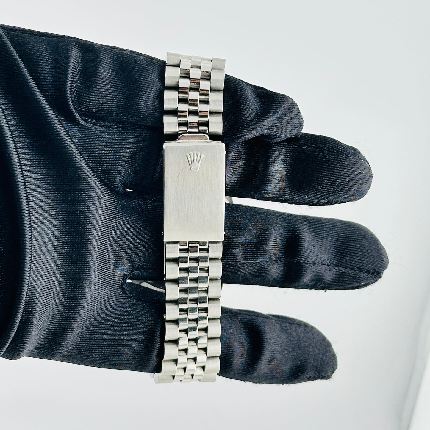 Rolex Datejust Salmon Roman Dial on Jubilee Ref. 16220 1995 — view 4