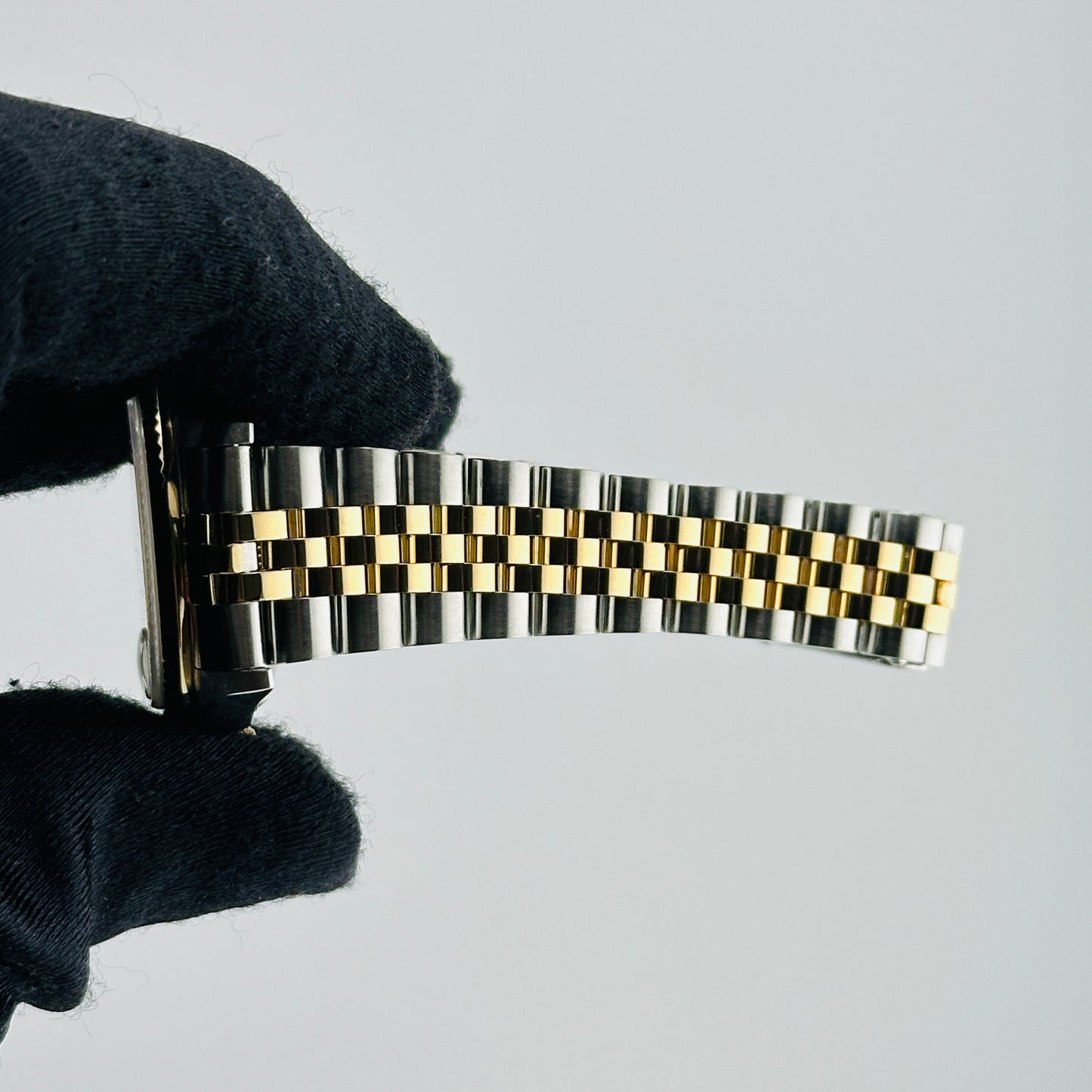 Rolex Datejust White Roman Dial on D Link Jubilee Bracelet Ref. 68273 Papers 1995 — view 5