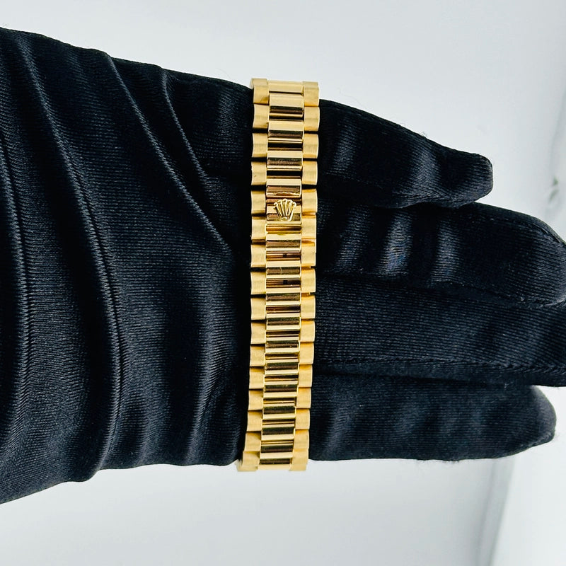 Rolex Datejust Champagne Dial on Am Presi 18 K Bracelet Ref 68278