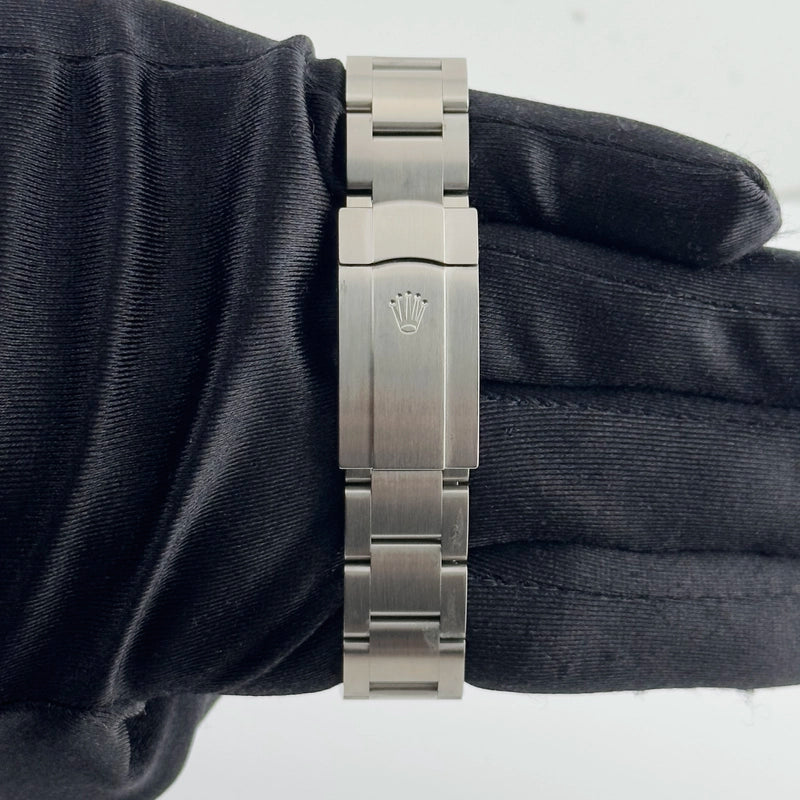 Rolex Oyster Perpetual Silver Concentric Dial on Oyster Ref 116000 with Card Old Green 2012