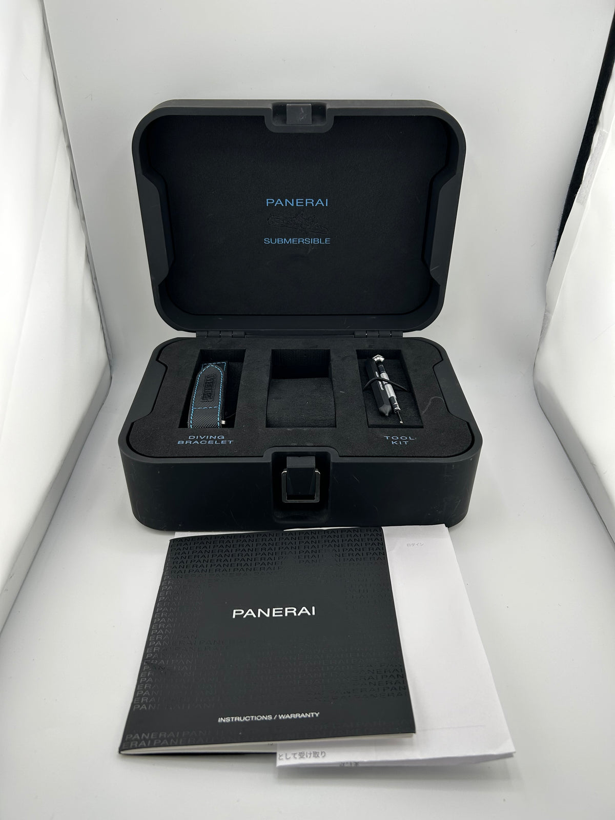 Panerai Luminor Submersible 3 Days Black Dial on Black Rubber Strap Ref. PAM00683 Complete 2019 — view 7