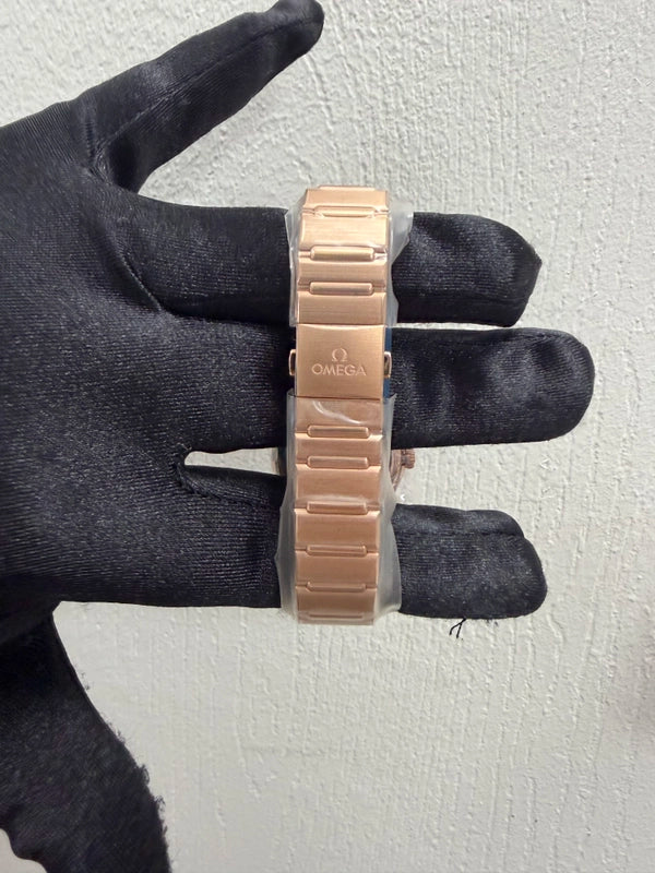 Omega Constellation Silver Diamond Dial Ref 131.55.29.20.52.001 with Card