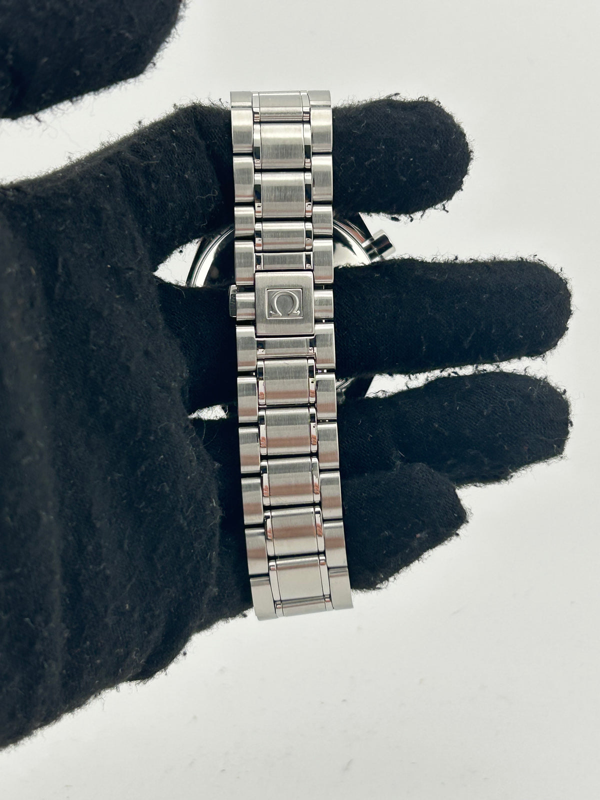 Omega Speedmaster Black Dial on Stainless Steel Bracelet Ref. 3513.50.00 — view 4