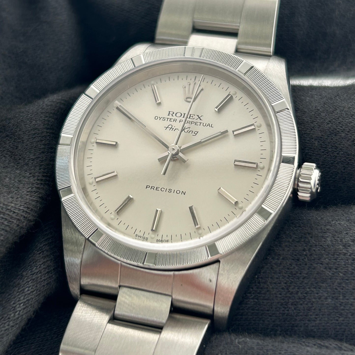 Rolex Air-King Silver Stick Dial on Oyster Bracelet Ref. 14010 1999 — view 3