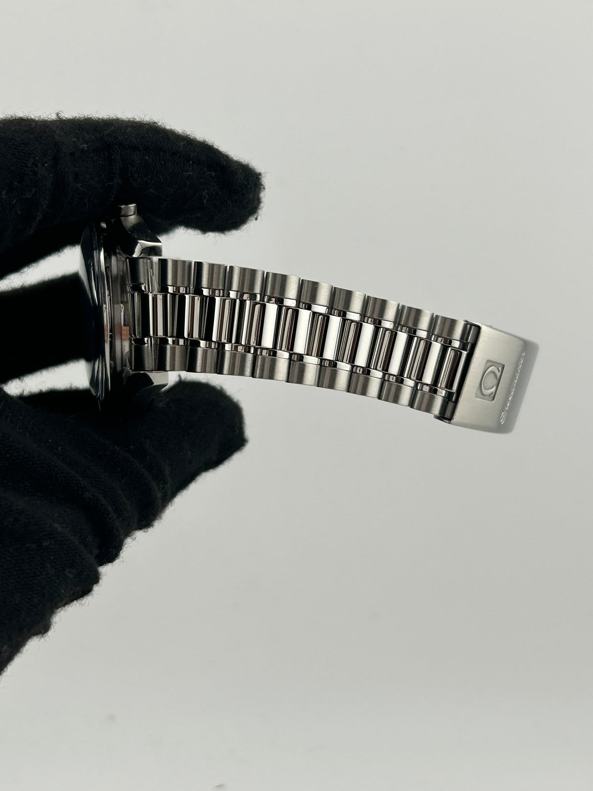 Omega Speedmaster Racing Black Dial on Stainless Steel Bracelet Ref. 3518.50.00 Complete 2003 — view 5