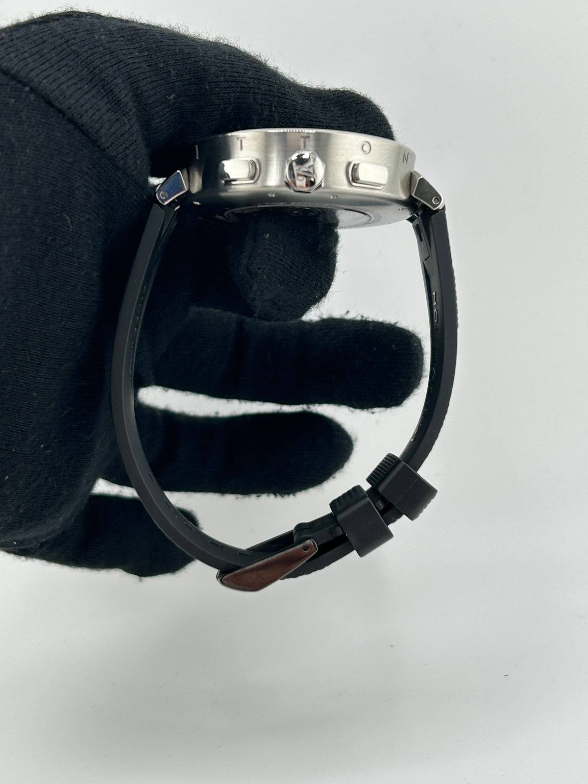 Louis Vuitton Tambour Moon Dark Gray Dial on Black Rubber Band Ref. Q8D40 — view 6