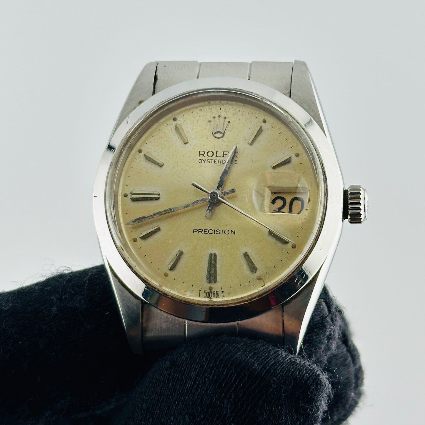 Rolex Oysterdate Precision Silver Stick / Faded Dial on Oyster Bracelet Ref. 6694 Papers 1976 — view 2