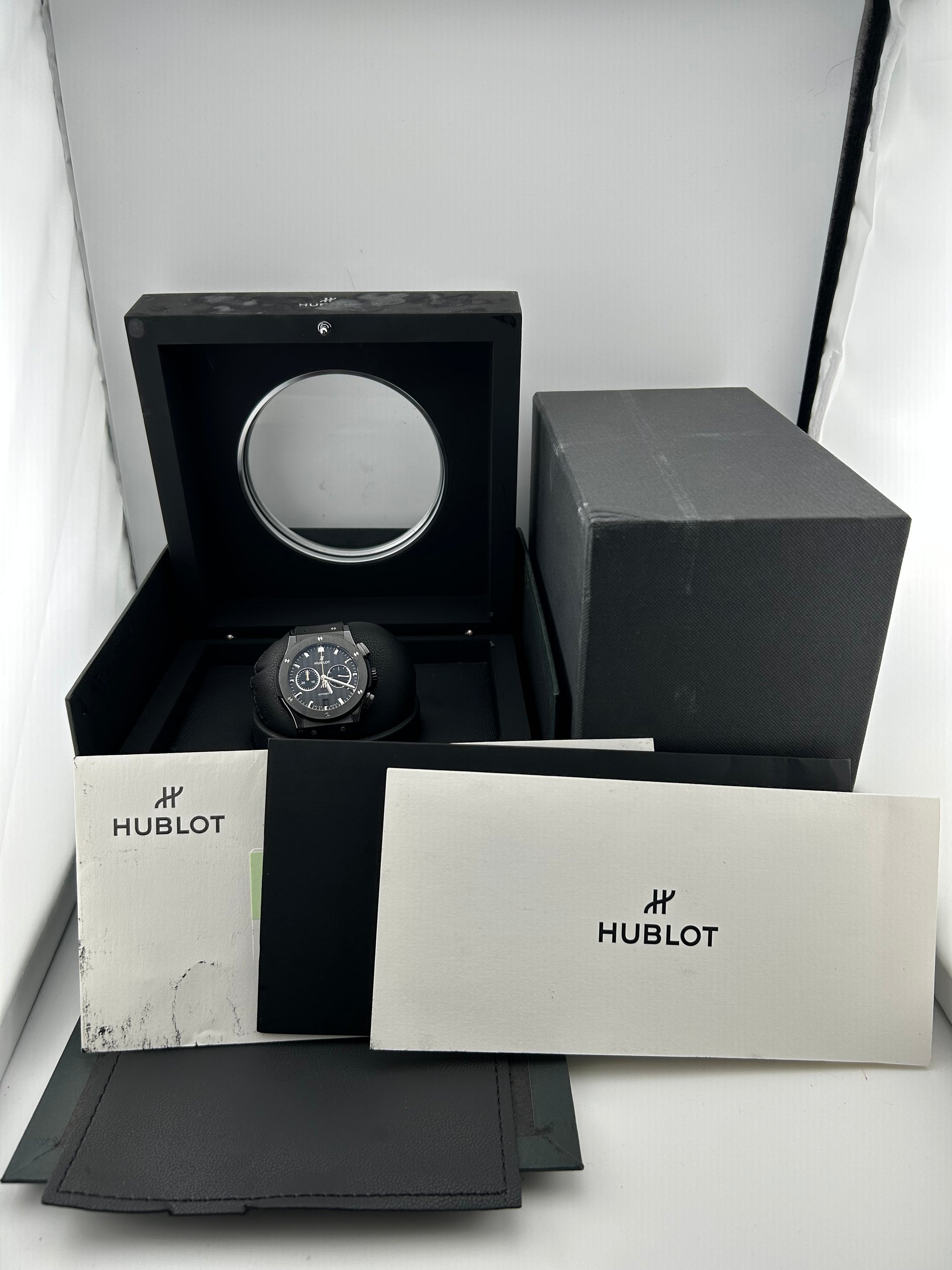 Hublot Classic Fusion Chronograph Black Carbon Effect Dial on Black Rubber Band Ref. 541.CM.1171.RX Complete 2019 — view 7