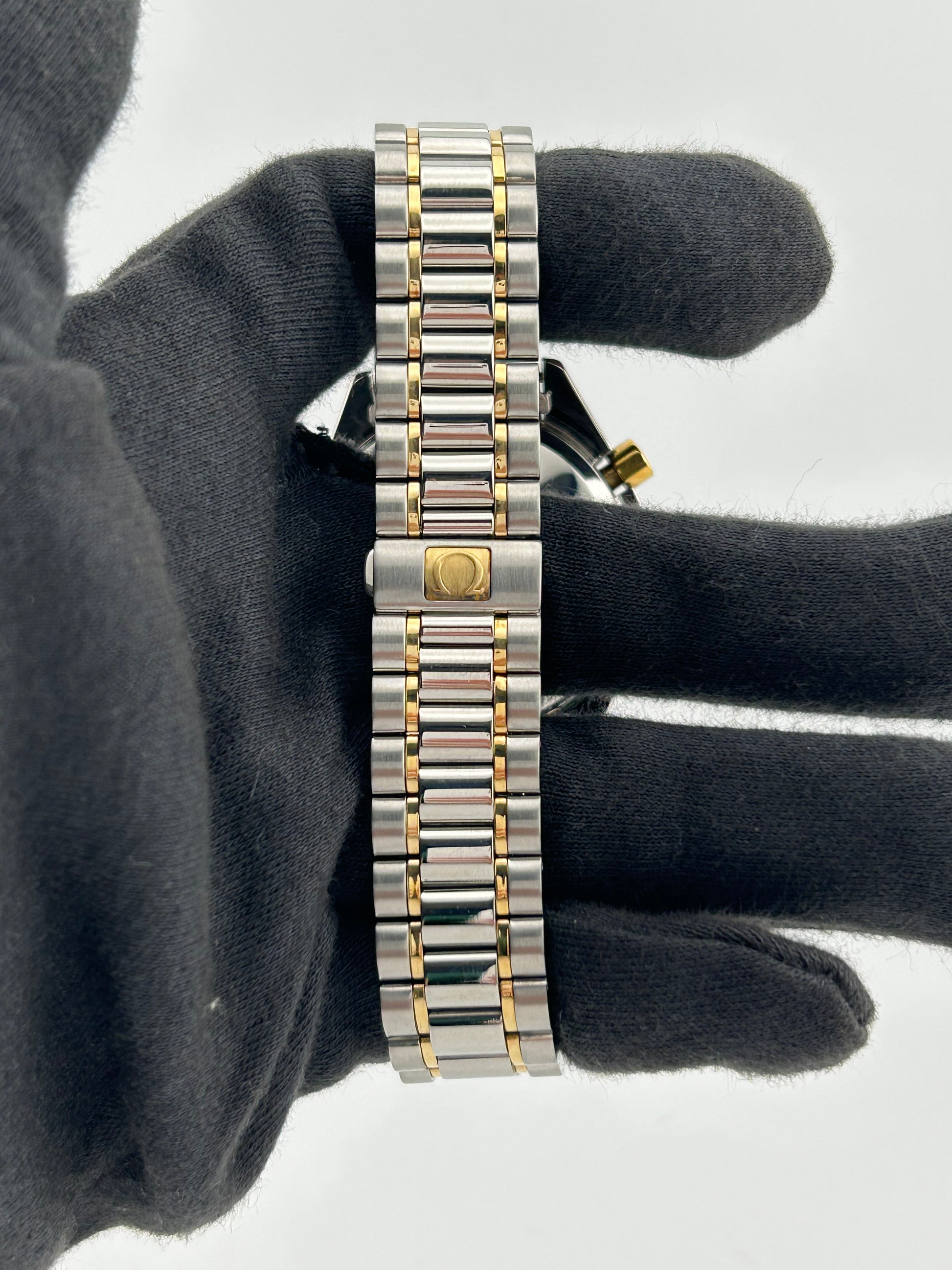 Omega Speedmaster Classic White Dial on 2 Tone Gold Plated Stainless Steel Bracelet Ref. 175.0034 — view 3