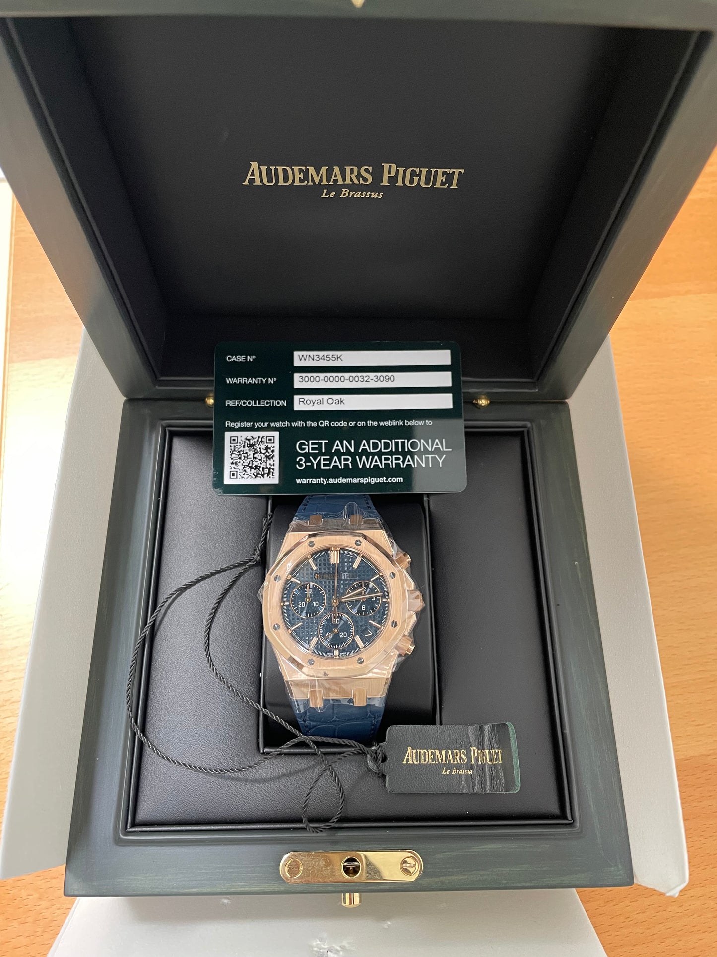 Audemars Piguet Royal Oak Chrono Blue Dial on Leather Ref. 26240OR.OO.D315CR.02 Card 2022 — view 6