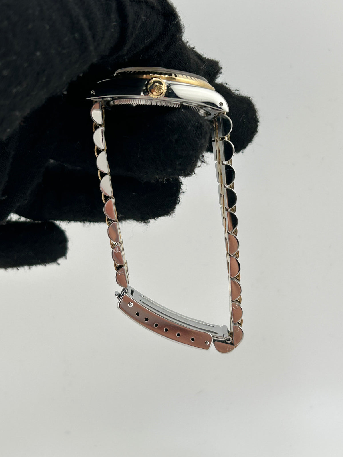 Rolex Datejust 31 White Roman Numerals Dial on 2 Tone Jubilee D Link Bracelet Ref. 68273 1989 — view 6