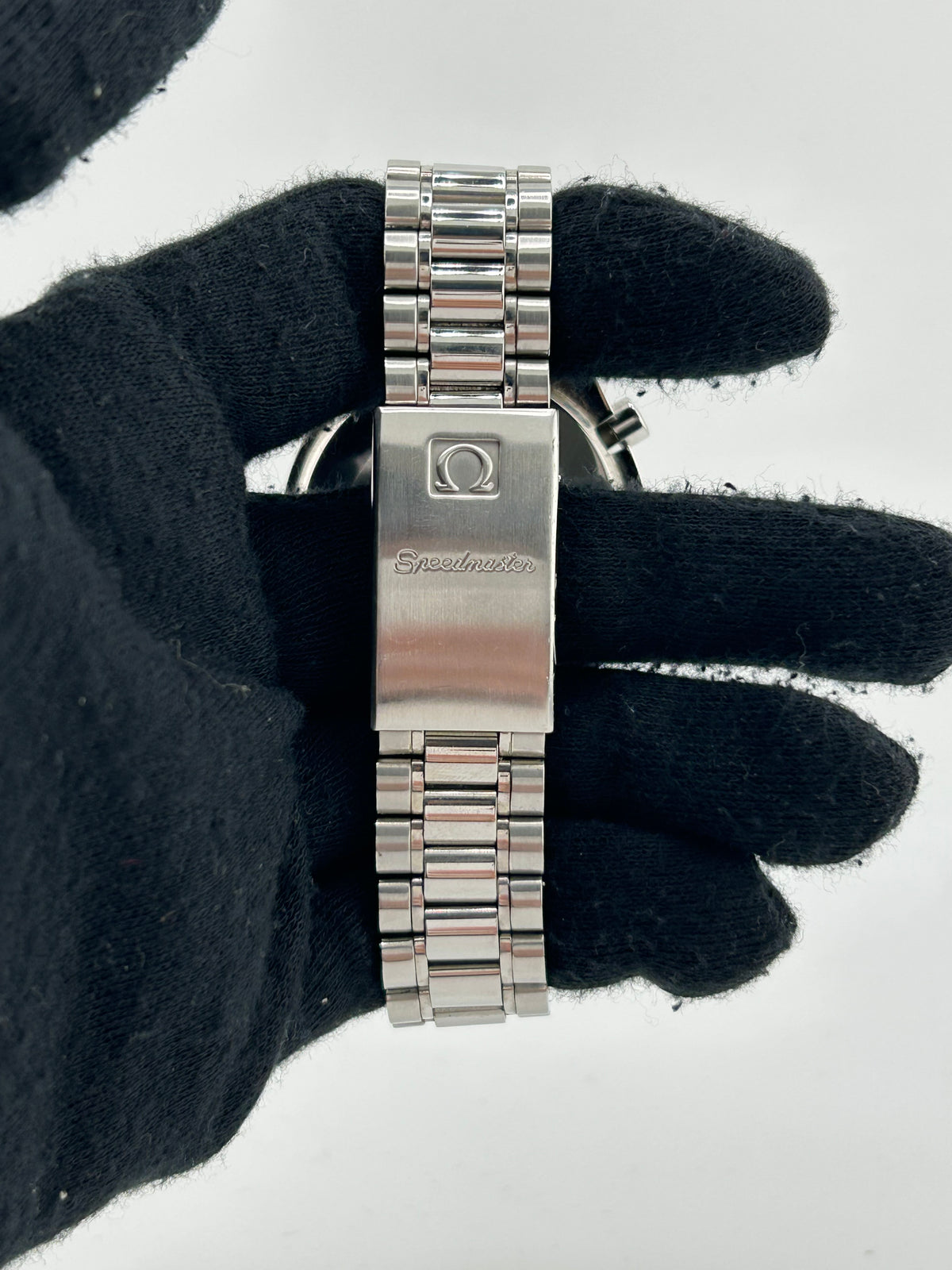 Omega Speedmaster Black Dial on Stainless Steel Bracelet Ref. 3510.50 — view 4