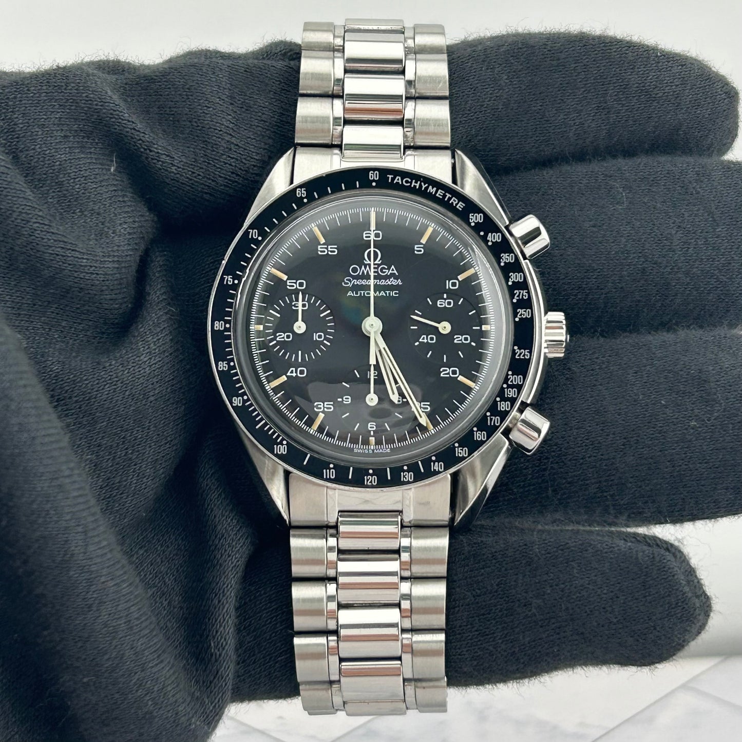 Omega Speedmaster Reduced Black Dial on Stainless Steel Ref. 3510.5 — view 2