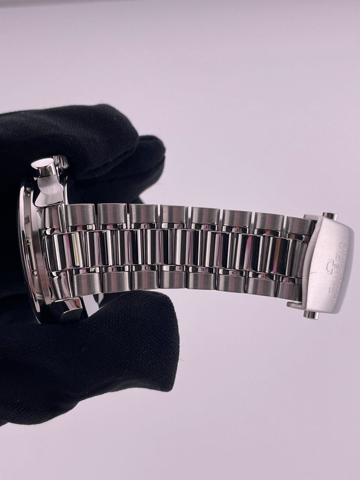 Omega Speedmaster Black Dial on Stainless Steel Bracelet Ref. 3539.5 Card Open Date — view 5