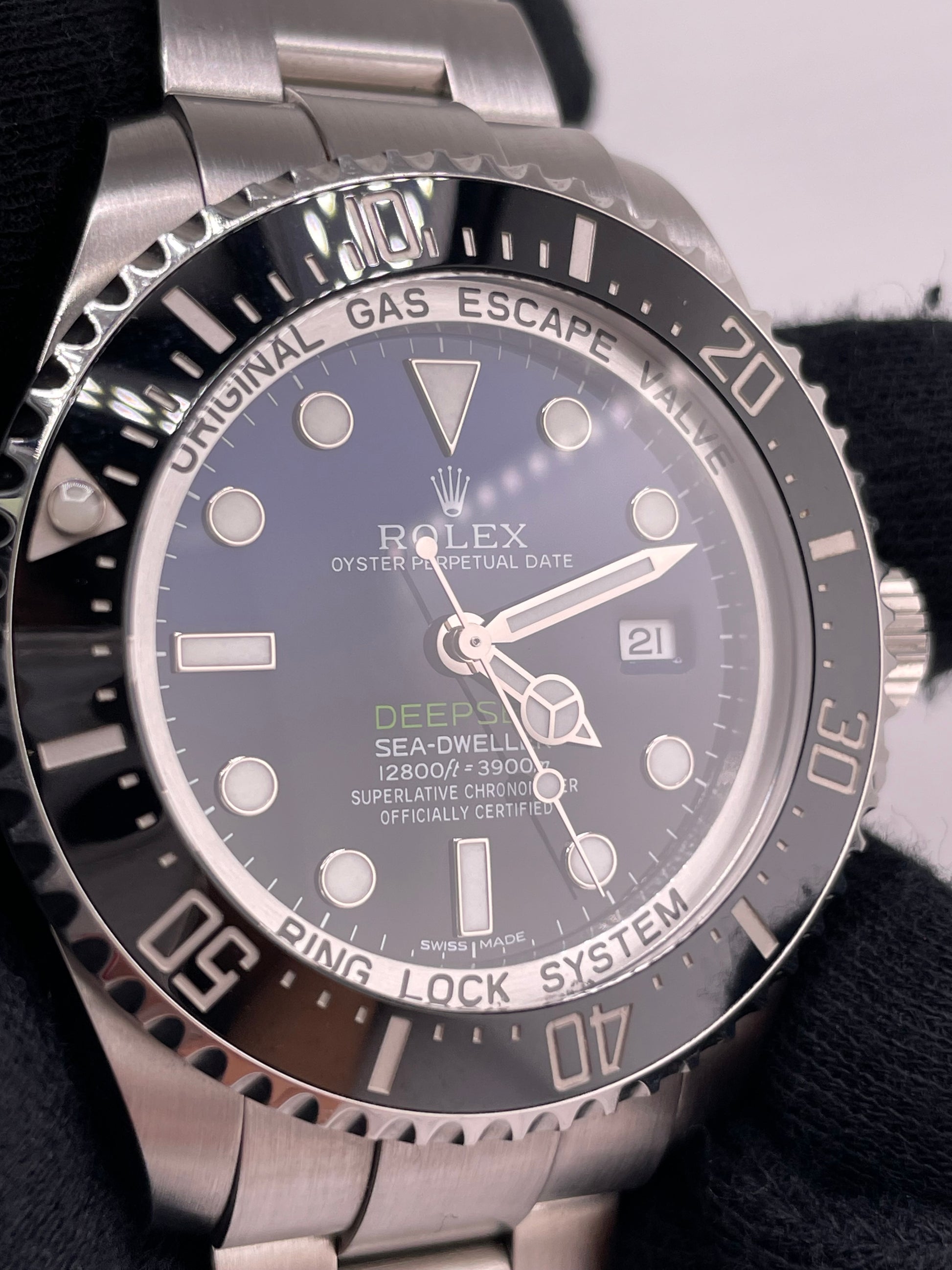 Rolex Sea-Dweller Deepsea James Cameron Dark Blue Dial on Oyster Ref. 116660 Card 2015 — view 3