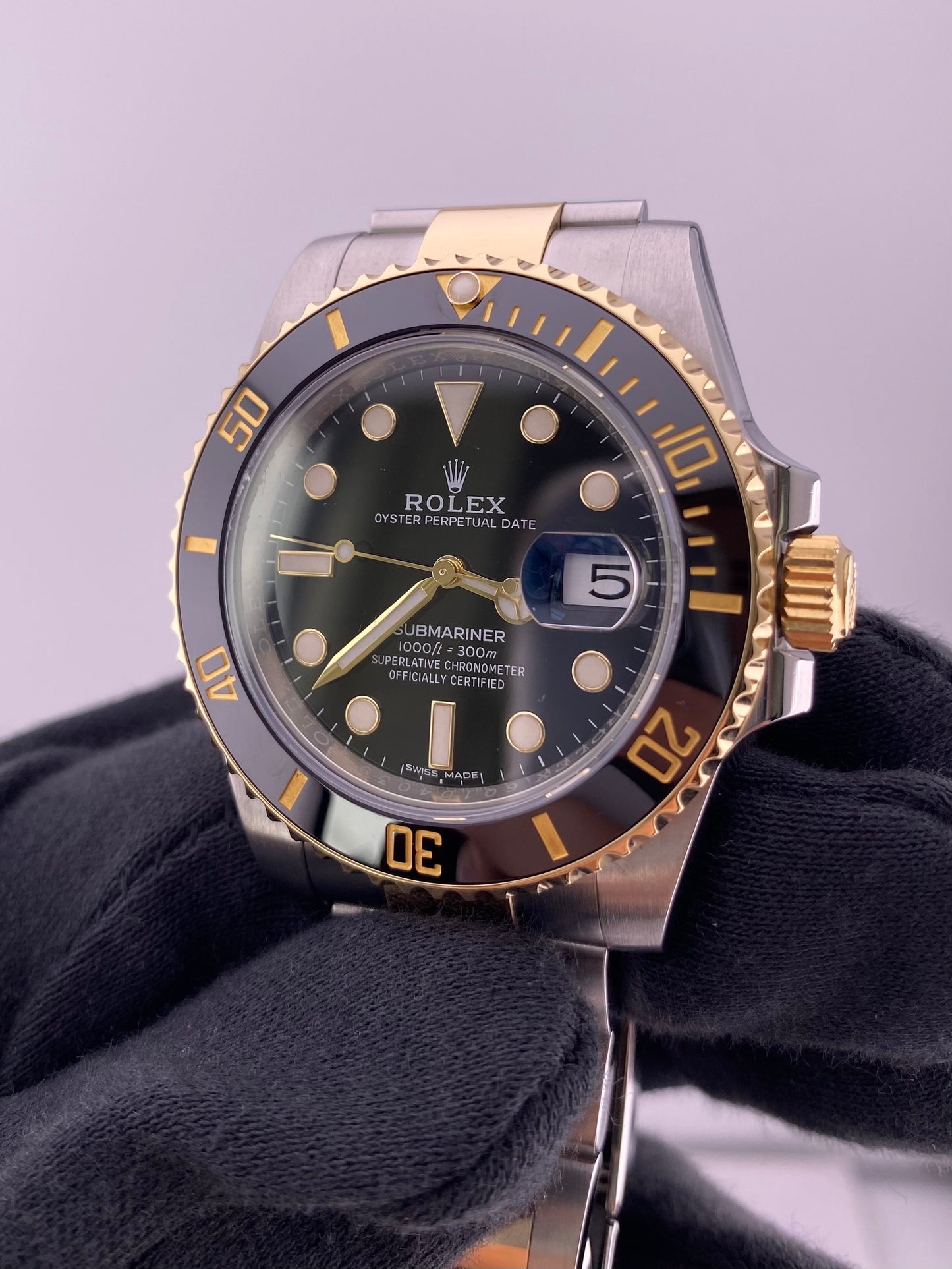 Rolex Submariner Black Dial on Oyster Ref. 116613LN — view 3