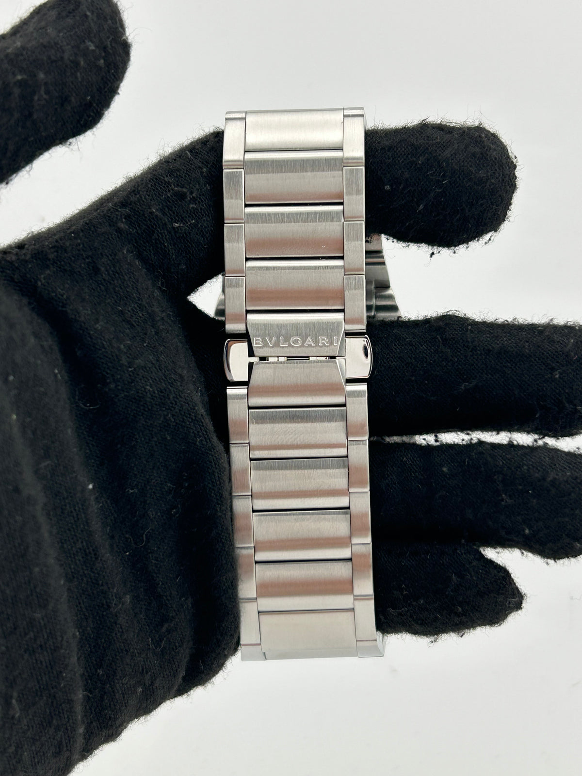 Bvlgari Ergon Black Dial on Stainless Steel Bracelet Ref. EG40S — view 4