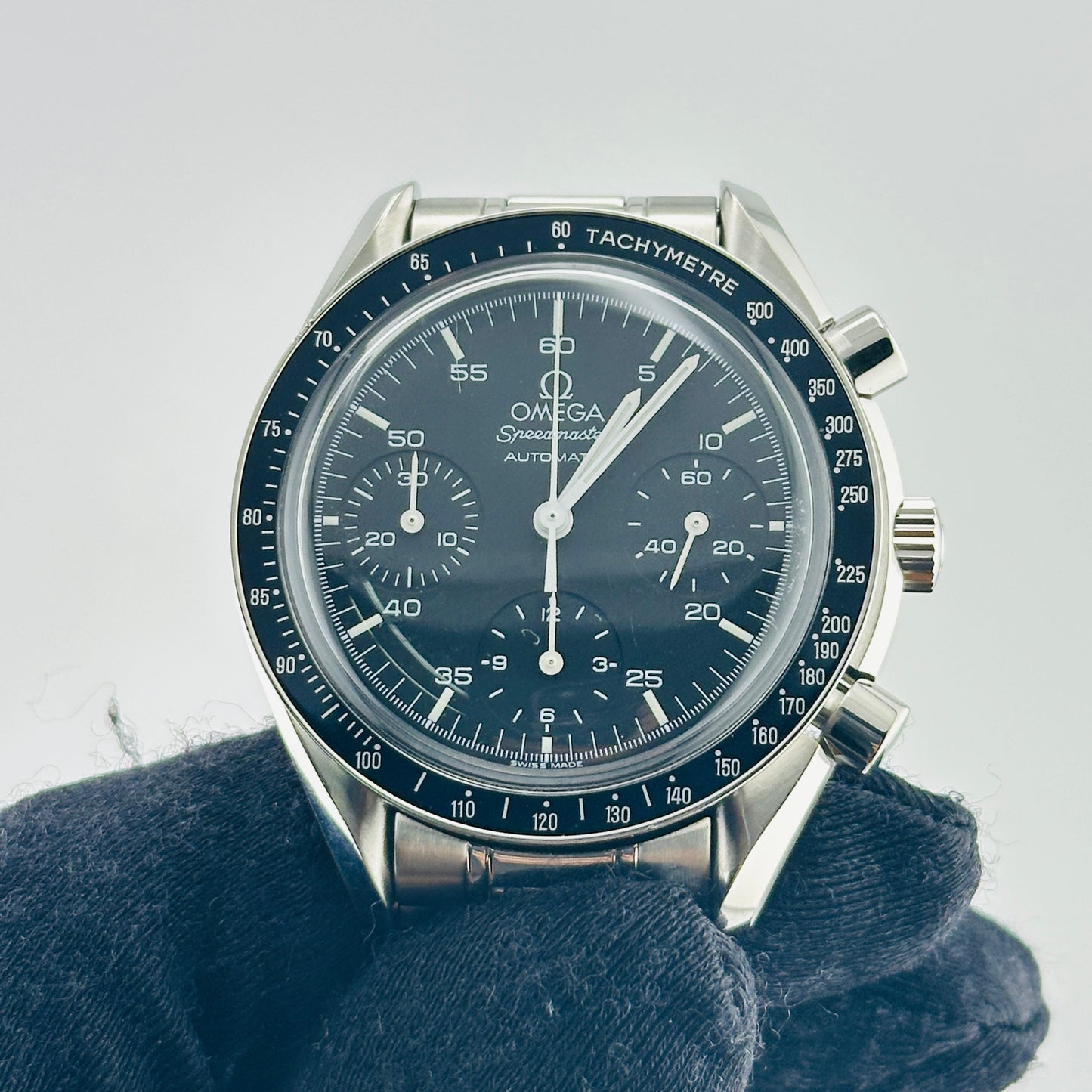 Omega Speedmaster Black Chrono Dial on Stainless Steel Bracelet Ref. 3510.50.00 — view 3