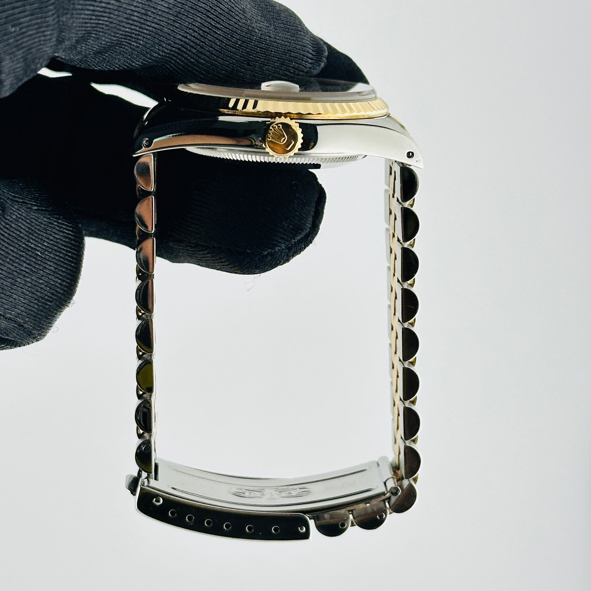 Rolex Datejust Champagne Diamond Factory Dial on D Link Jubilee Bracelet Ref. 16233G 1994 — view 6