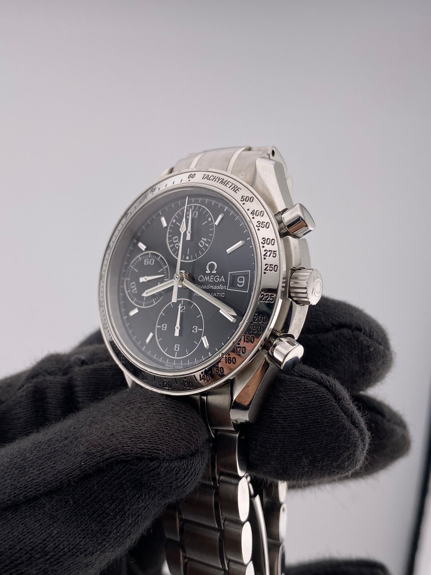 Omega Speedmaster Black Dial on Bracelet Ref. 3513.50.00 — view 3