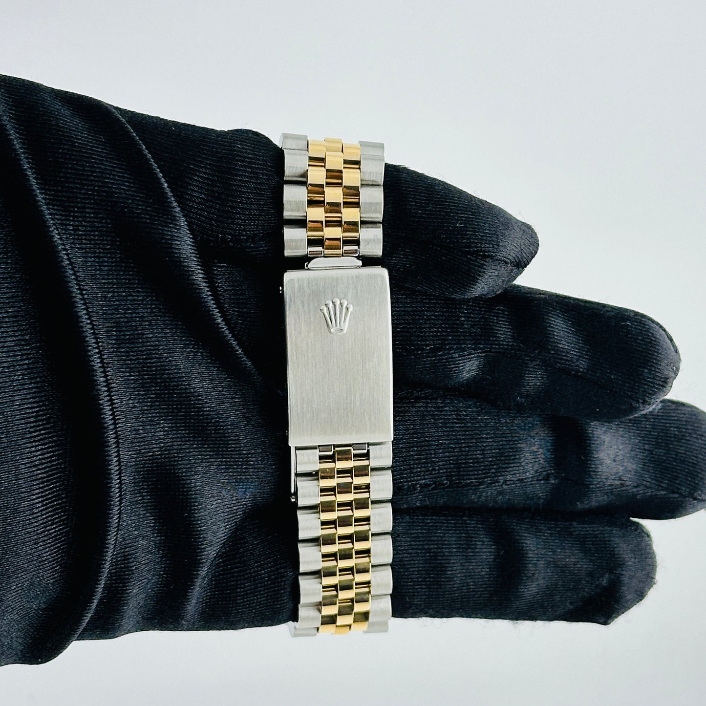 Rolex Datejust Champagne Diamond Factory Dial on D Link Jubilee Bracelet Ref. 16233G 2001 — view 4