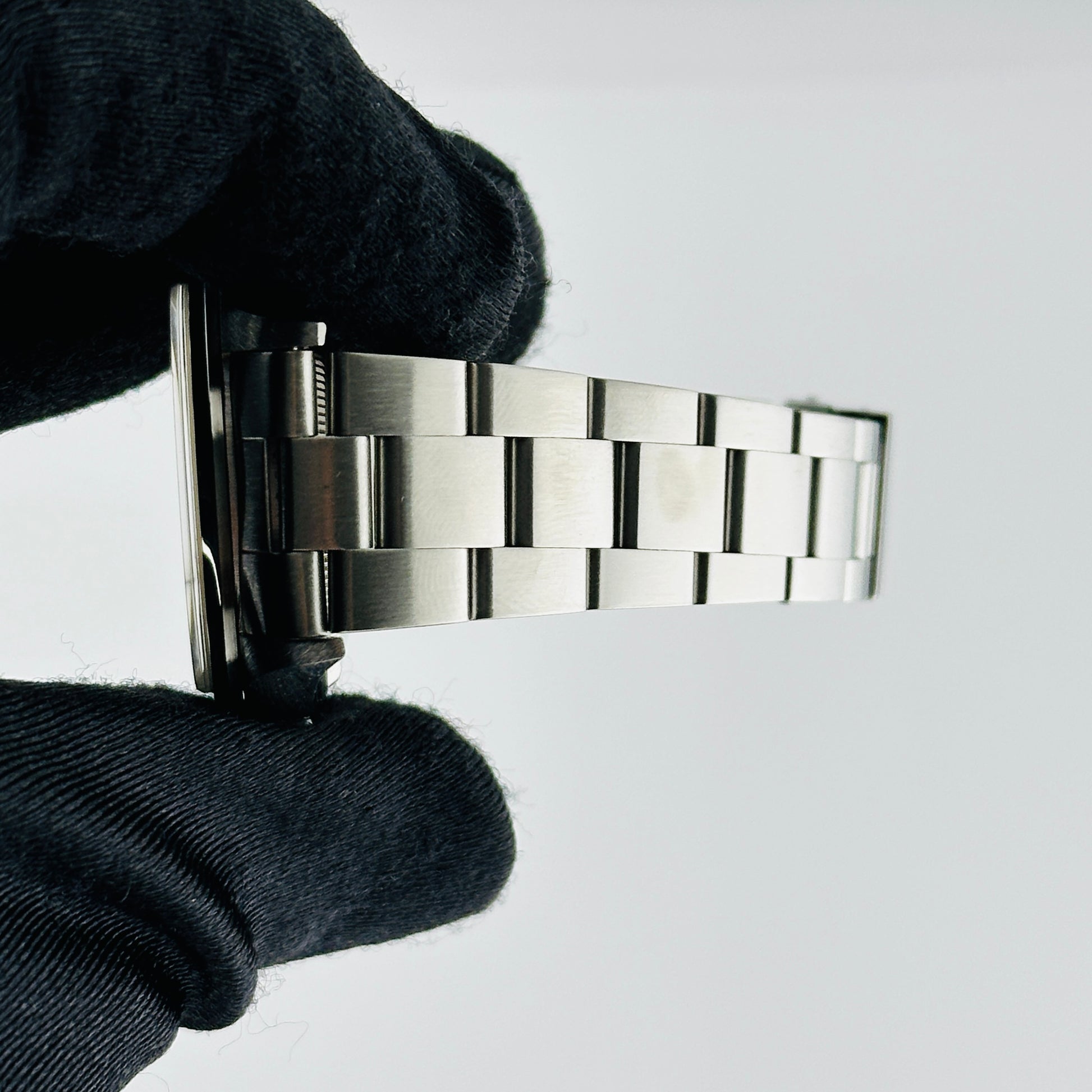 Rolex Air-King Silver Stick Dial on Oyster Bracelet Ref. 14000 1993 — view 5
