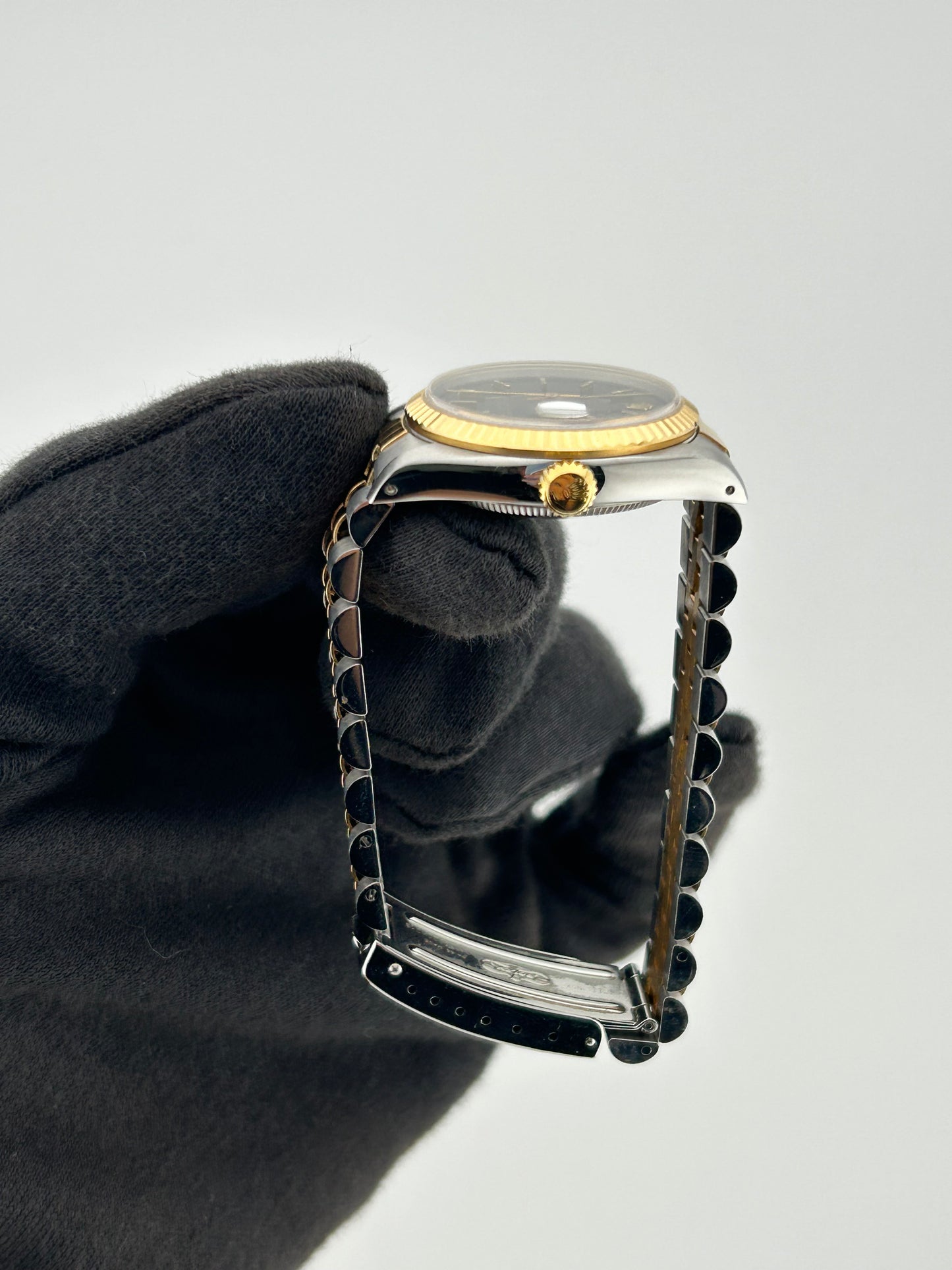 Rolex Datejust 31 Black Dial on Jubilee Ref. 68273 Papers 1995 — view 6