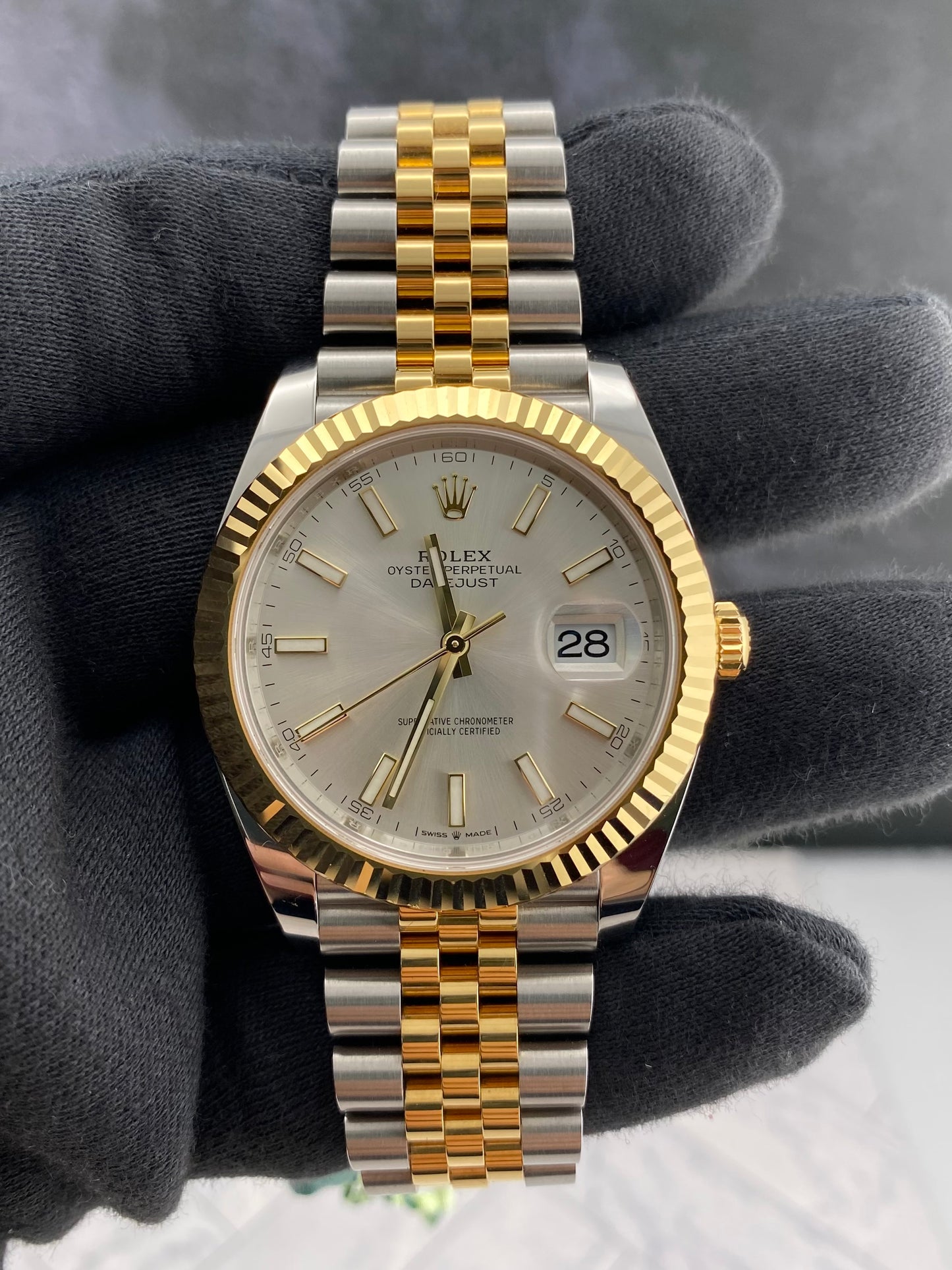 Rolex Datejust 41 Silver Index Dial on Jubilee Ref. 126333 Card 2024 — view 2