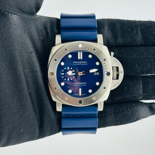 Panerai Submersible BMG-TECH B&P Blue Dial on Rubber Ref PAM00692 with Card 2021