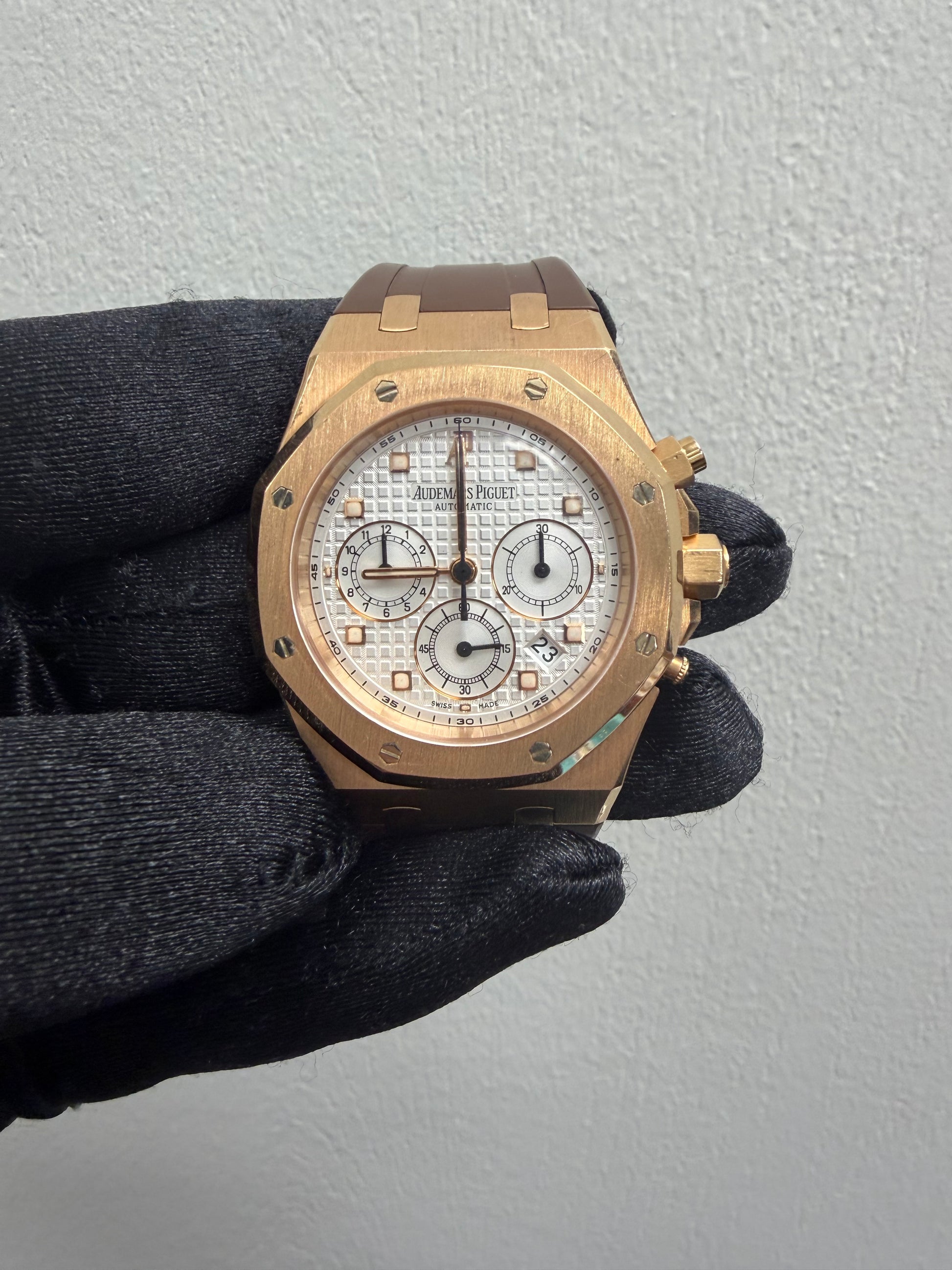 Audemars Piguet Royal Oak Silver Dial on Leather Strap Ref. 26022OR.OO.D098CR.01 — view 2