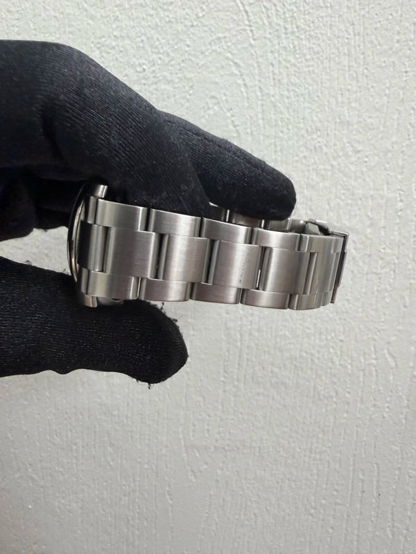 Rolex Oyster Perpetual 34 Silver Stick Dial on Oyster Ref 114200