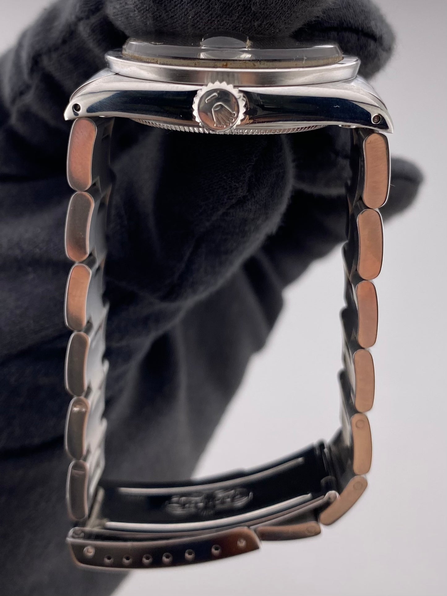 Rolex Oyster Perpetual Date Silver Index Dial on Oyster Ref. 1501 1971 — view 6