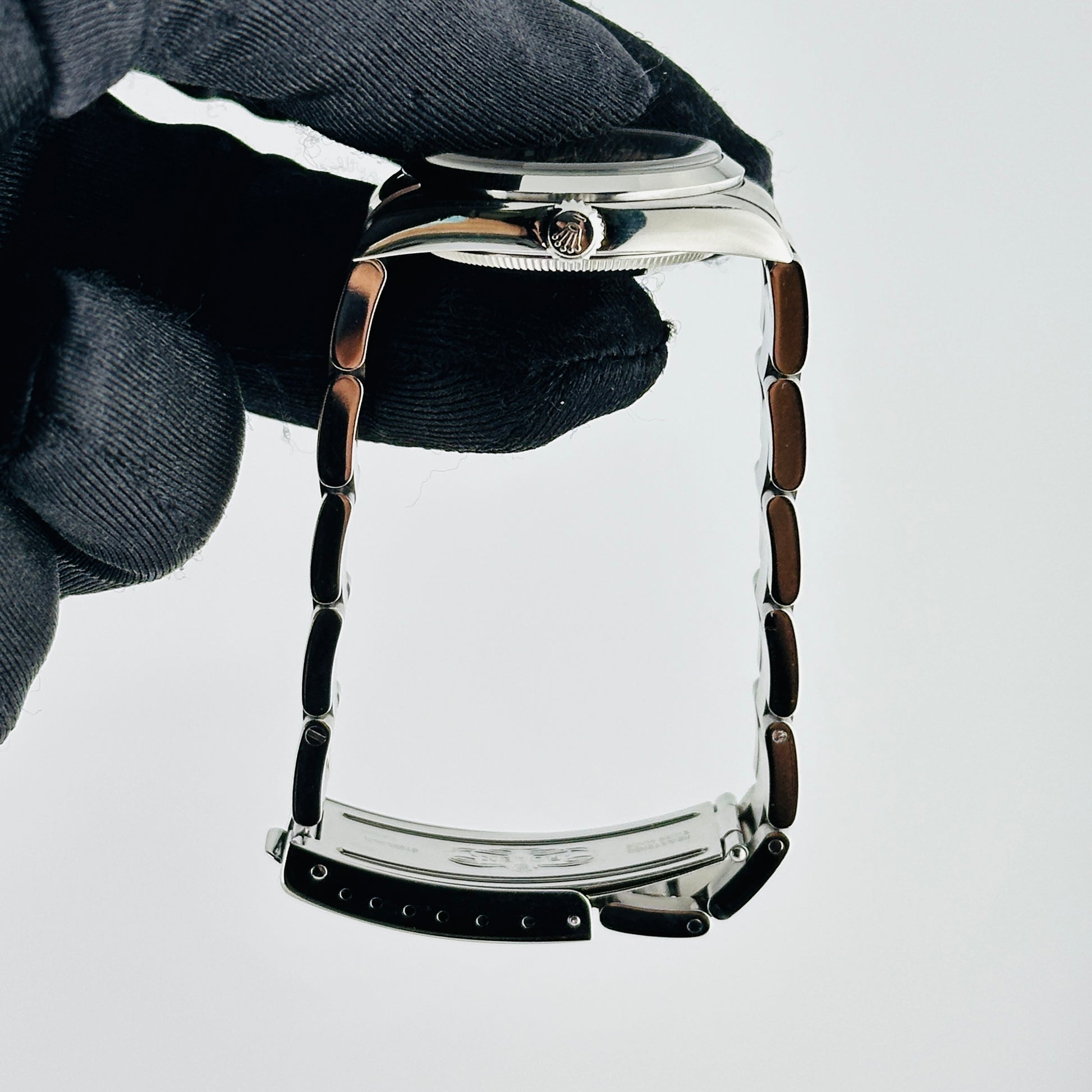 Rolex Oyster Perpetual Salmon / Arabic 3,6.9 Dial on Oyster Bracelet Ref. 77080 Papers 2002 — view 6