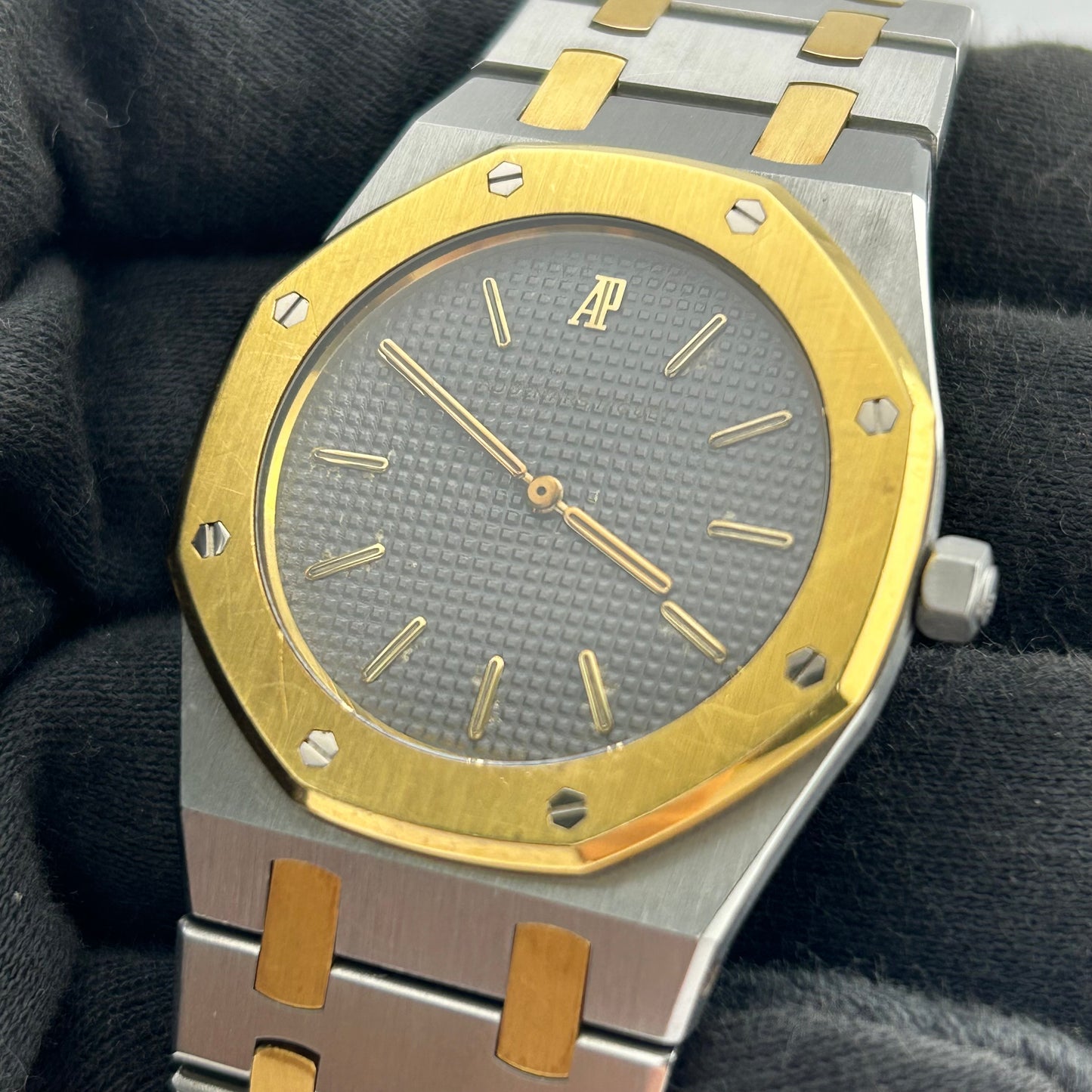 Audemars Piguet Royal Oak Grey / Gold Markers Dial on 2 Tone Bracelet Ref. 56143SA — view 2
