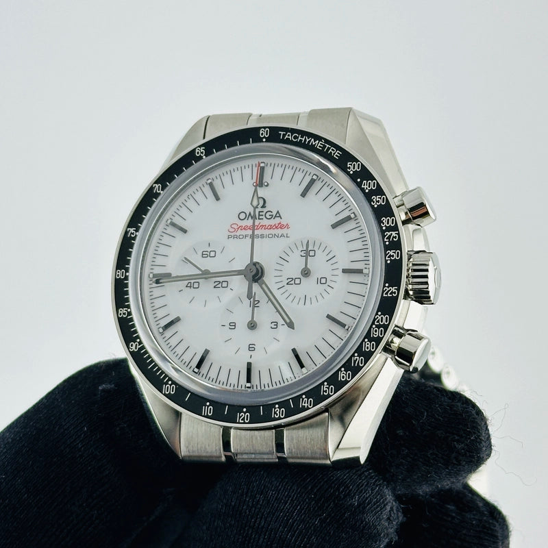 Omega Speedmaster Moonwatch Professional White Dial on Stainless Steel Bracelet Ref 310.30.42.50.04.001 with Card