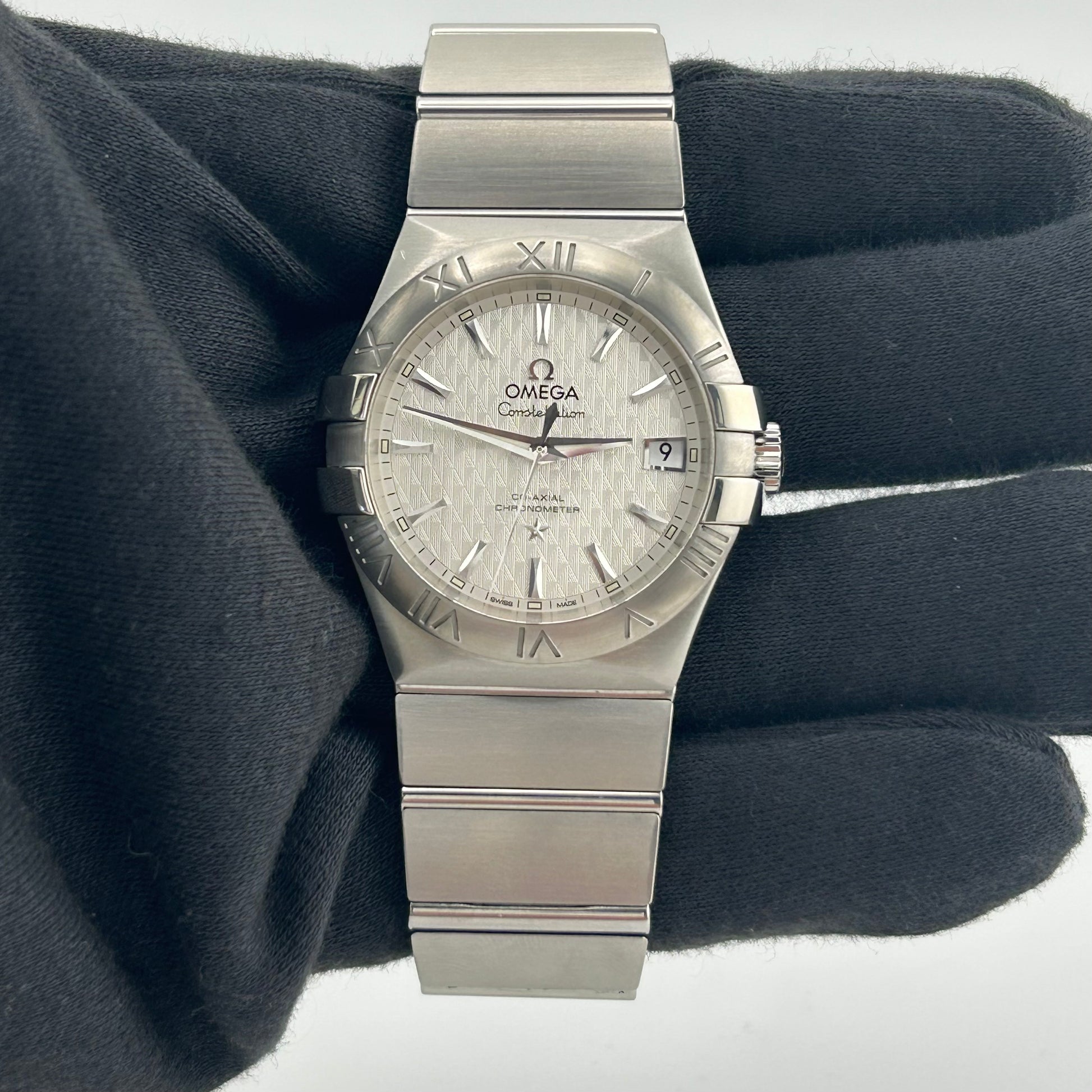 Omega Constellation Silver Dial on Stainless Steel Bracelet Ref. 123.10.35.20.02.002 Card 2018