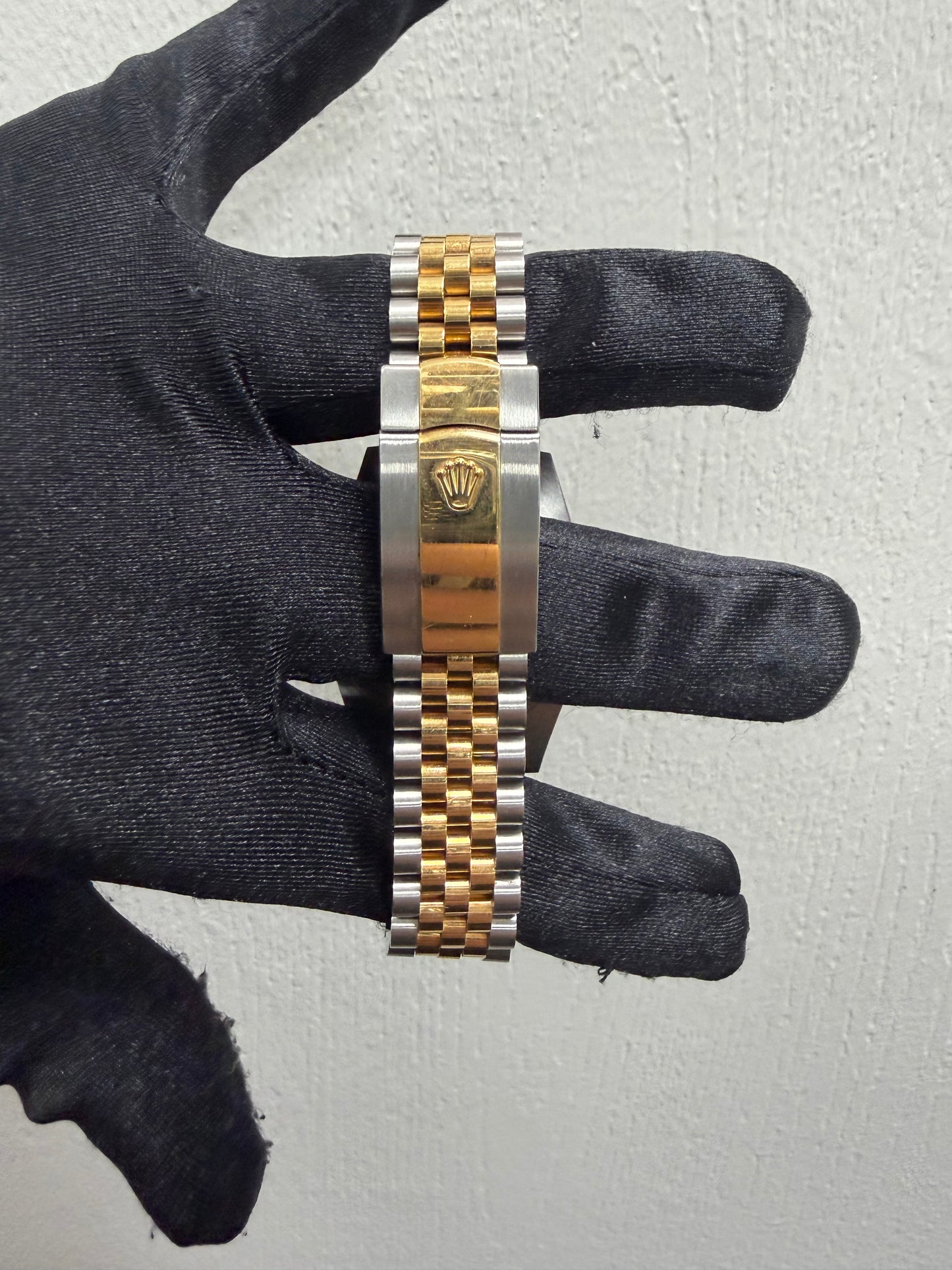 Rolex Datejust Champagne Diamond Dial on Jubilee Ref. 126333 Card 2016 — view 3