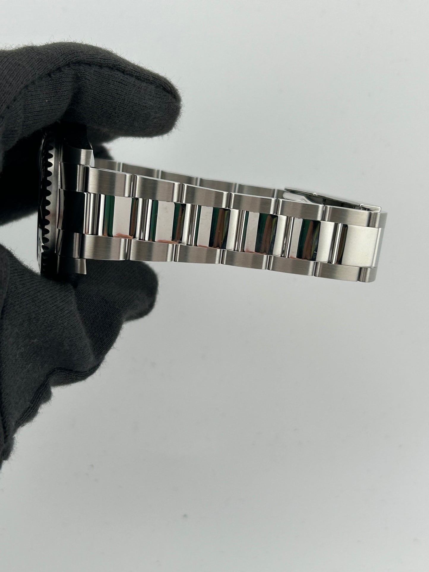 Rolex GMT-Master II "Sprite" Black Dial on Oyster Bracelet Ref. 126720VTNR Card 2023 — view 5
