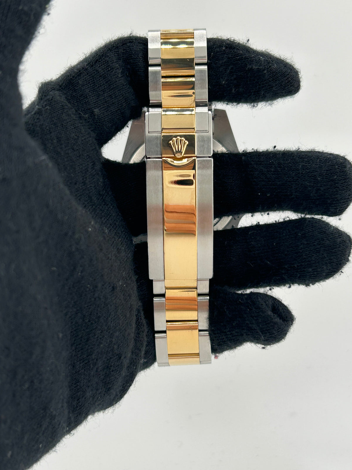 Rolex Submariner Blusey Blue Dial on Oyster Steel Bracelet Ref. 116613LB Card 2020 — view 4